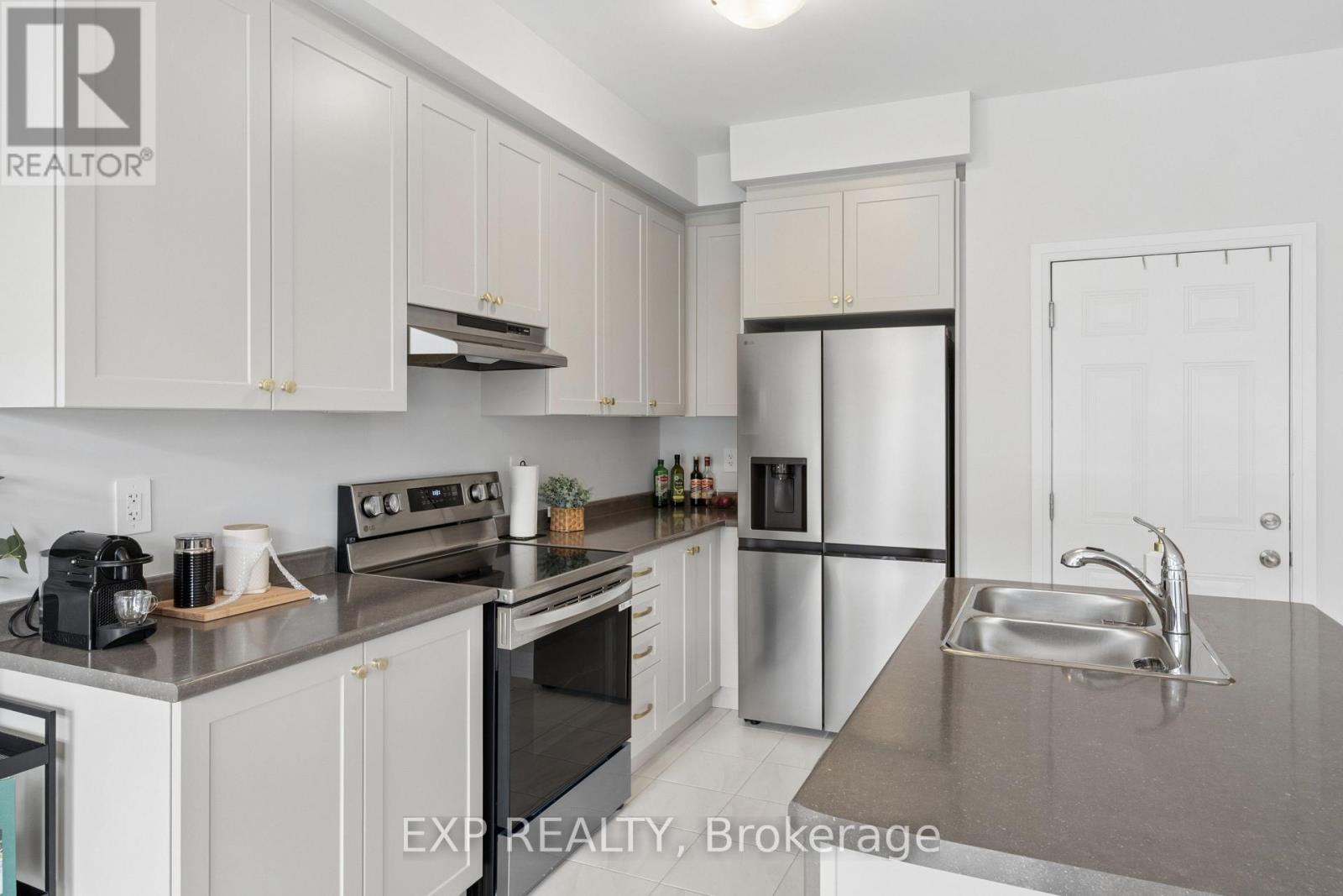 73 Butler Boulevard, Kawartha Lakes (Lindsay), Ontario  K9V 6A9 - Photo 7 - X13807060