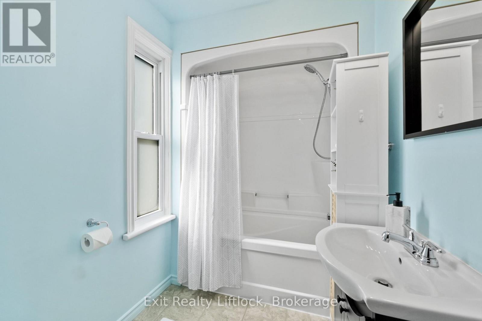 21 Aylmer Street S, Peterborough (Town Ward 3), Ontario  K9J 3H6 - Photo 16 - X13807952