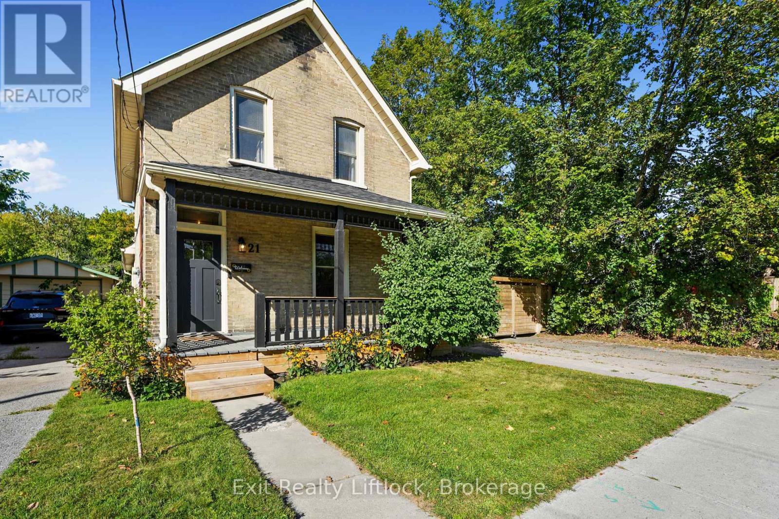 21 Aylmer Street S, Peterborough (Town Ward 3), Ontario  K9J 3H6 - Photo 2 - X13807952