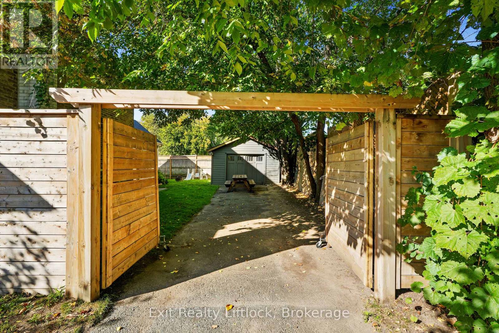 21 Aylmer Street S, Peterborough (Town Ward 3), Ontario  K9J 3H6 - Photo 27 - X13807952
