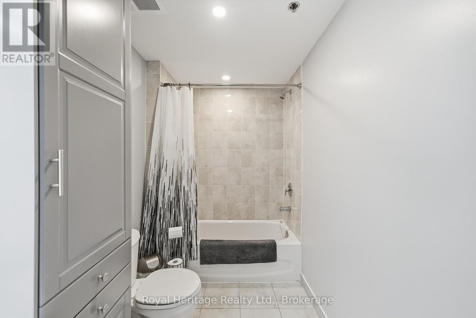 106 - 21 Brookhouse Drive, Clarington (Newcastle), Ontario  L1B 0V4 - Photo 25 - E13808000