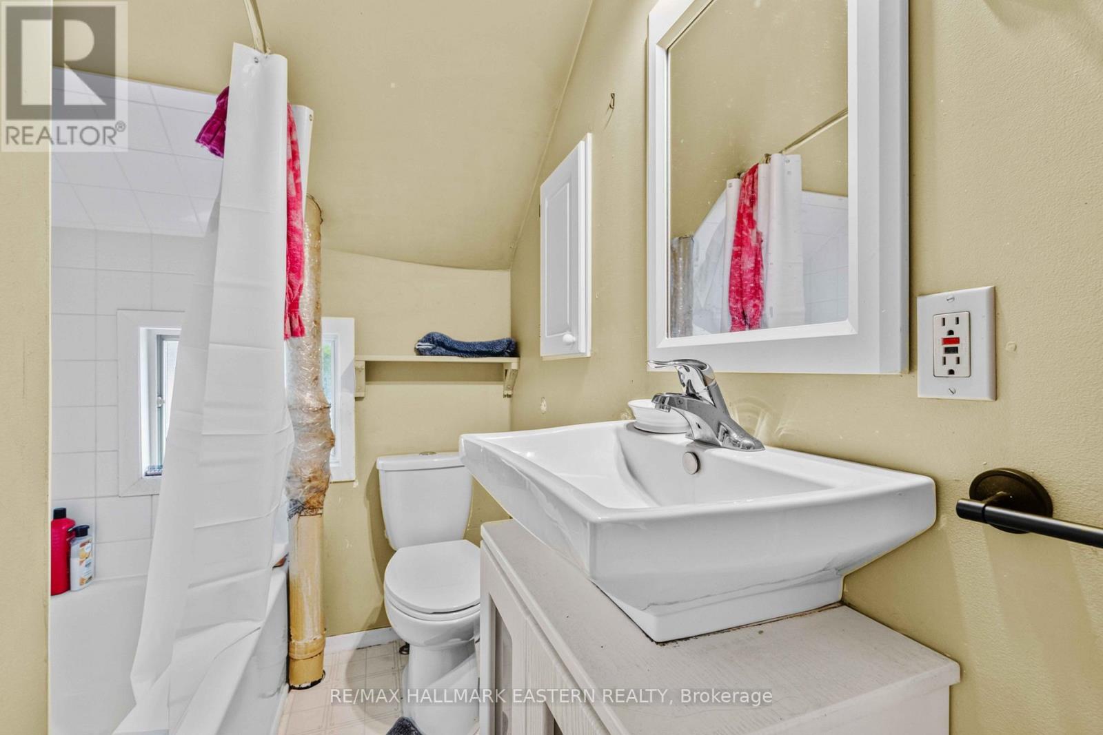 284-288 Brock Street, Peterborough (Town Ward 3), Ontario  K9H 2R1 - Photo 32 - X13808512