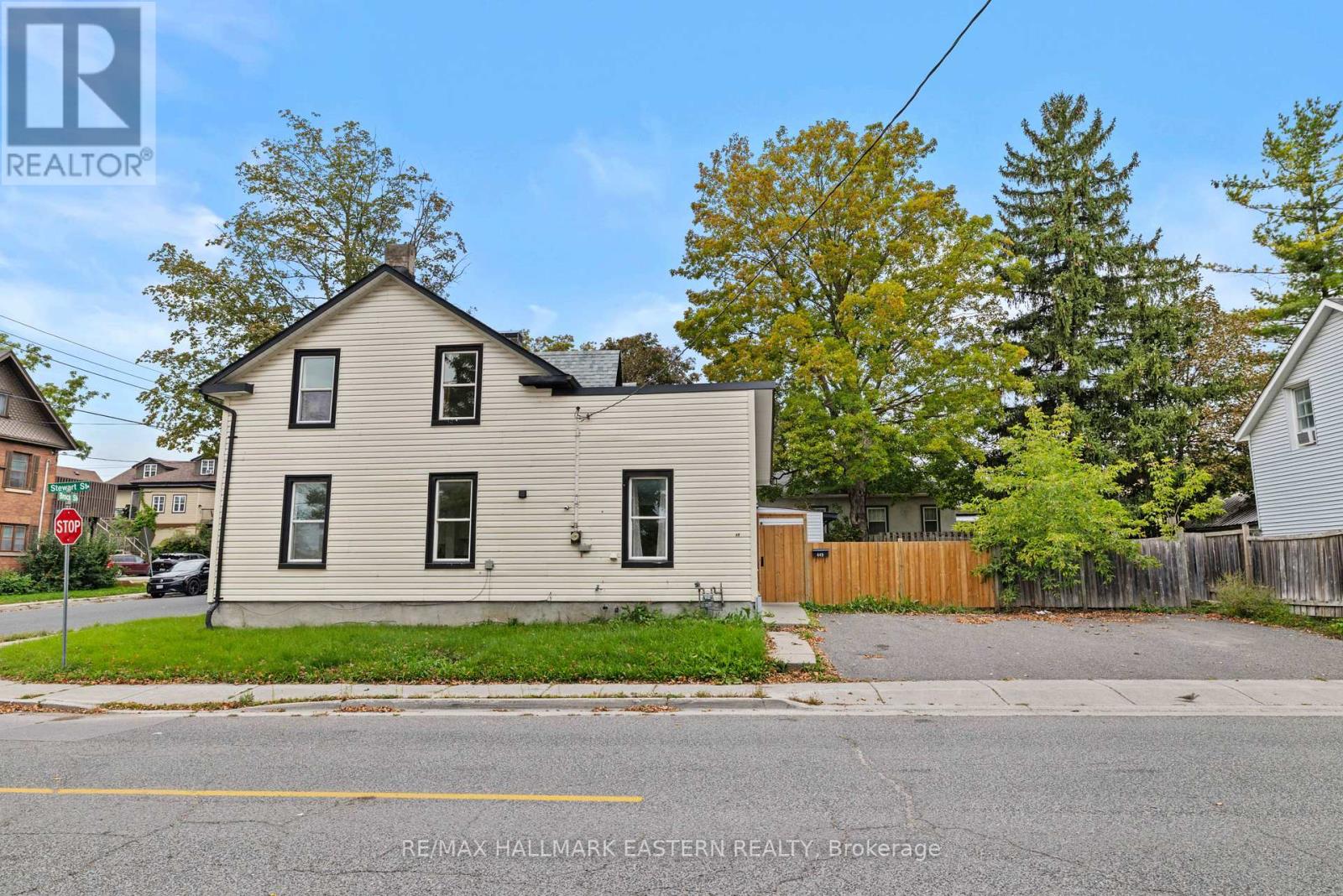 284-288 Brock Street, Peterborough (Town Ward 3), Ontario  K9H 2R1 - Photo 4 - X13808512