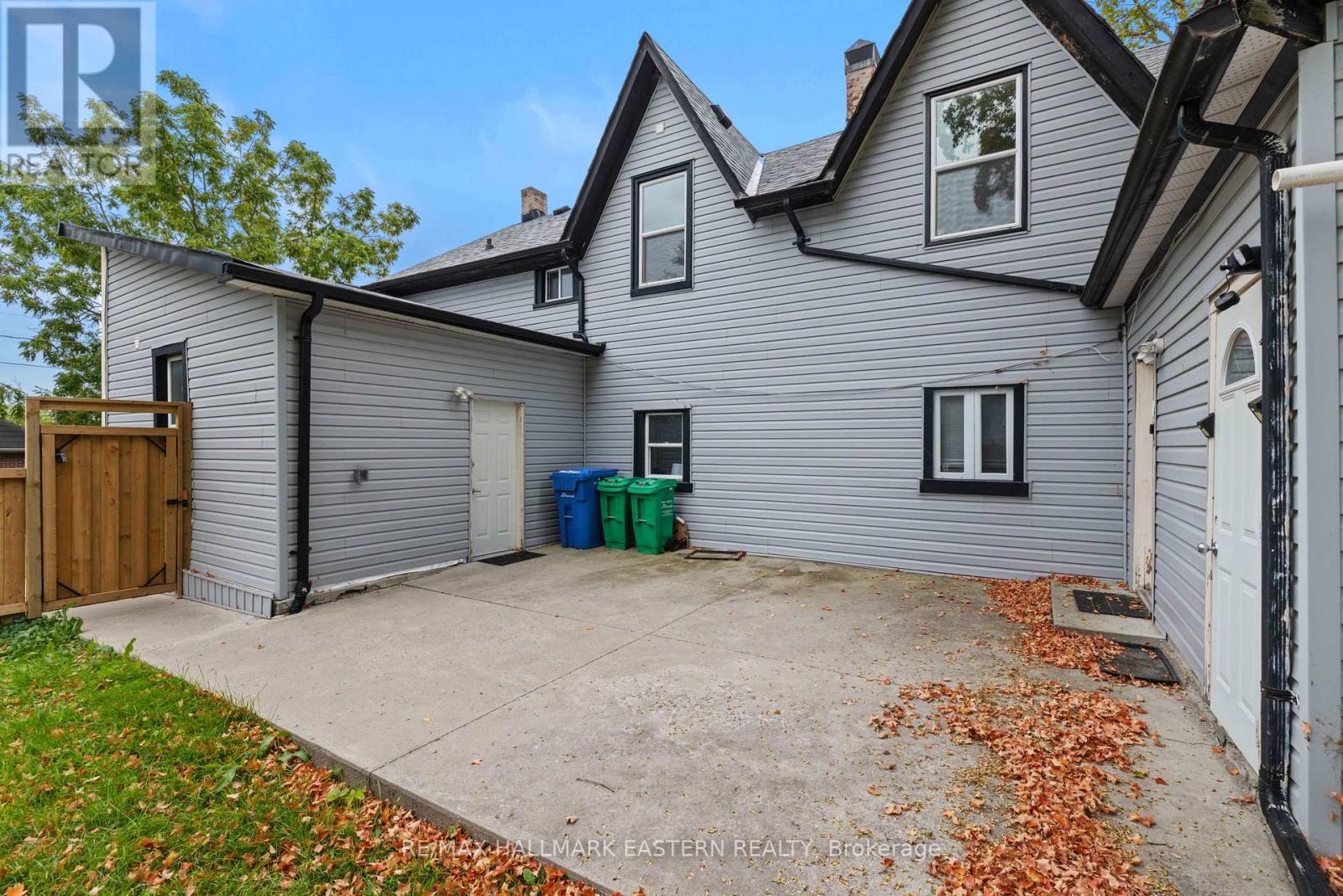 284-288 Brock Street, Peterborough (Town Ward 3), Ontario  K9H 2R1 - Photo 5 - X13808512
