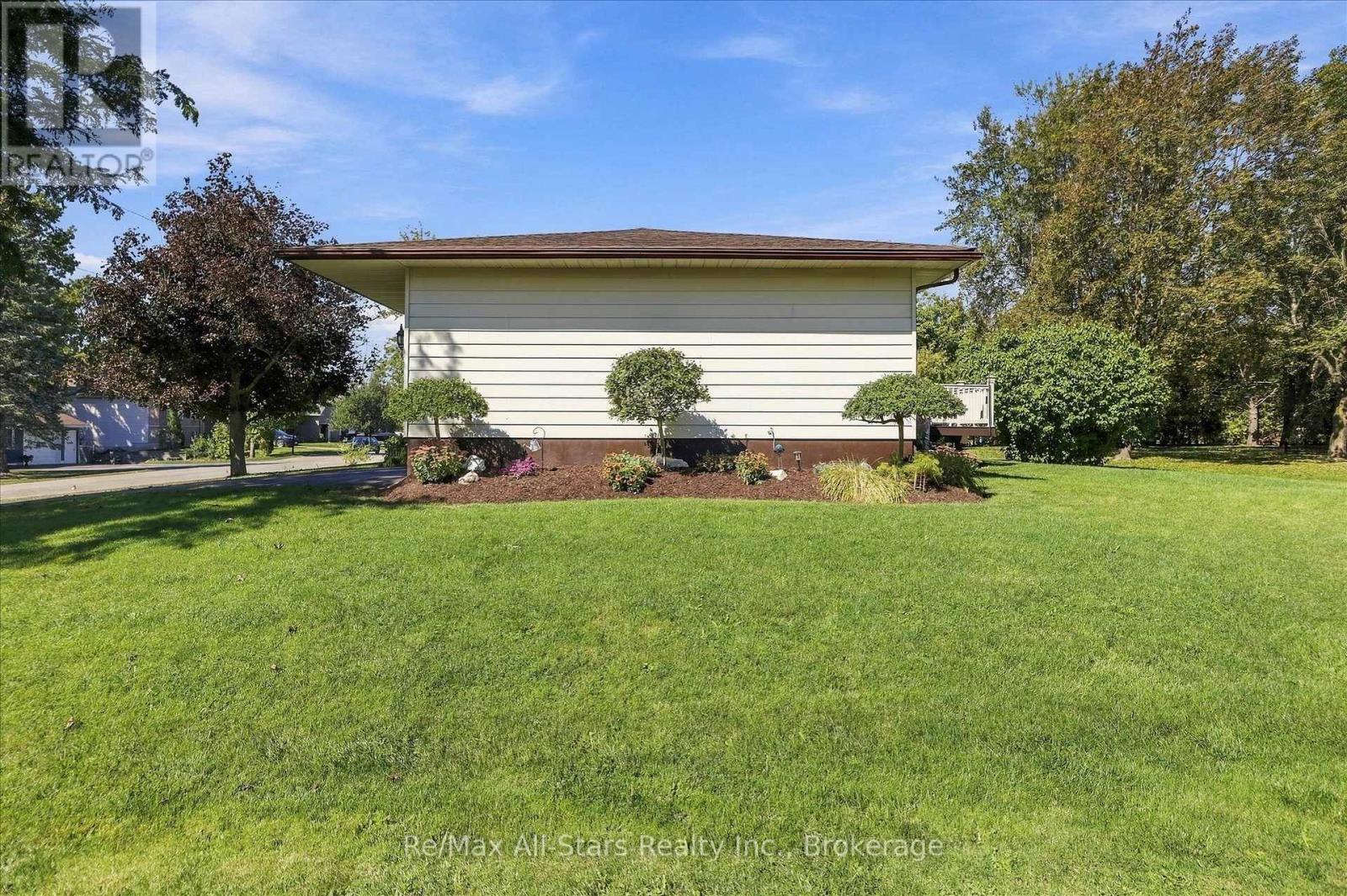 10 Emily Street N, Kawartha Lakes (Omemee), Ontario  K0L 2W0 - Photo 33 - X13808578