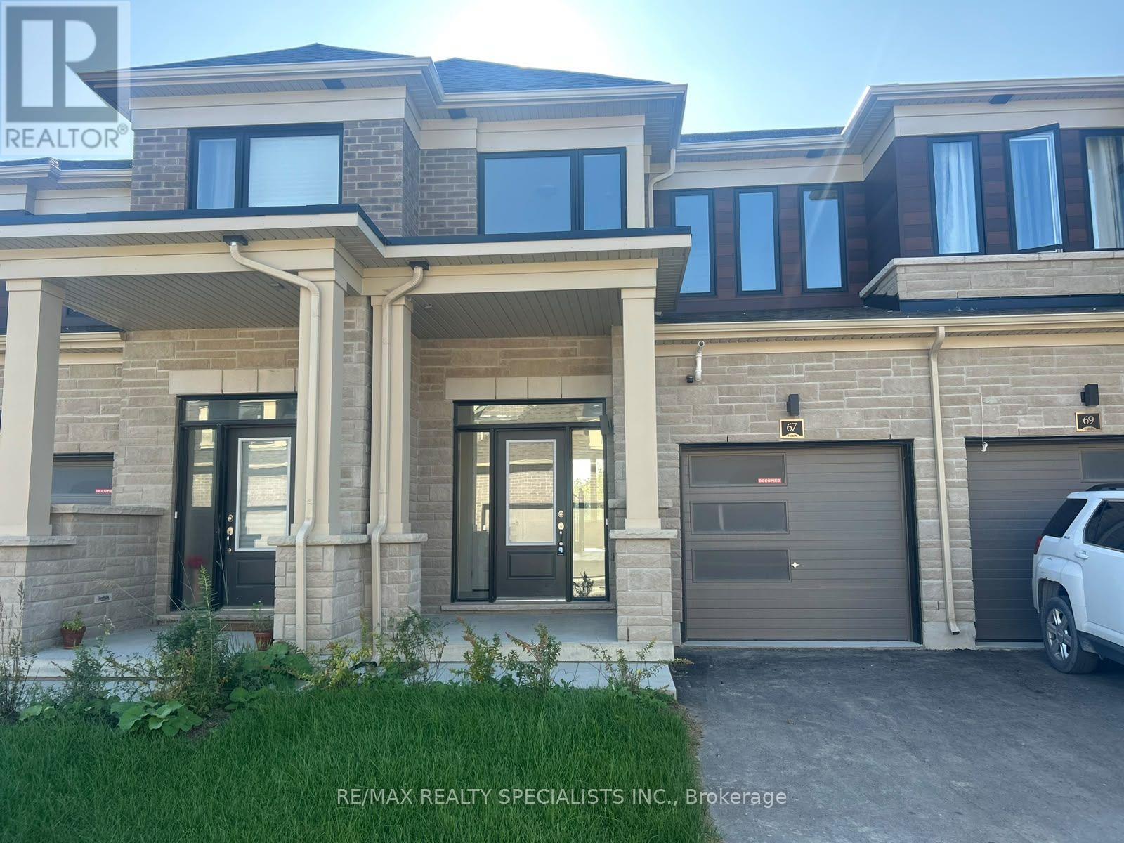 67 Watts Mews, Kawartha Lakes (Lindsay), Ontario  K9V 5Z5 - Photo 2 - X13808602