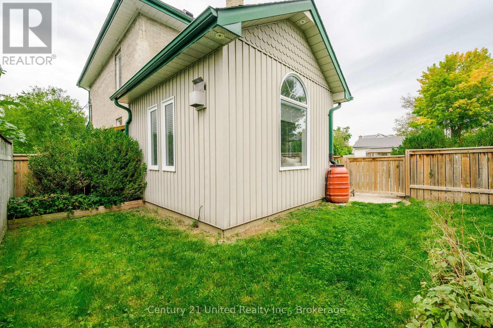 598 Downie Street, Peterborough (Town Ward 3), Ontario  K9H 4K1 - Photo 40 - X13809272