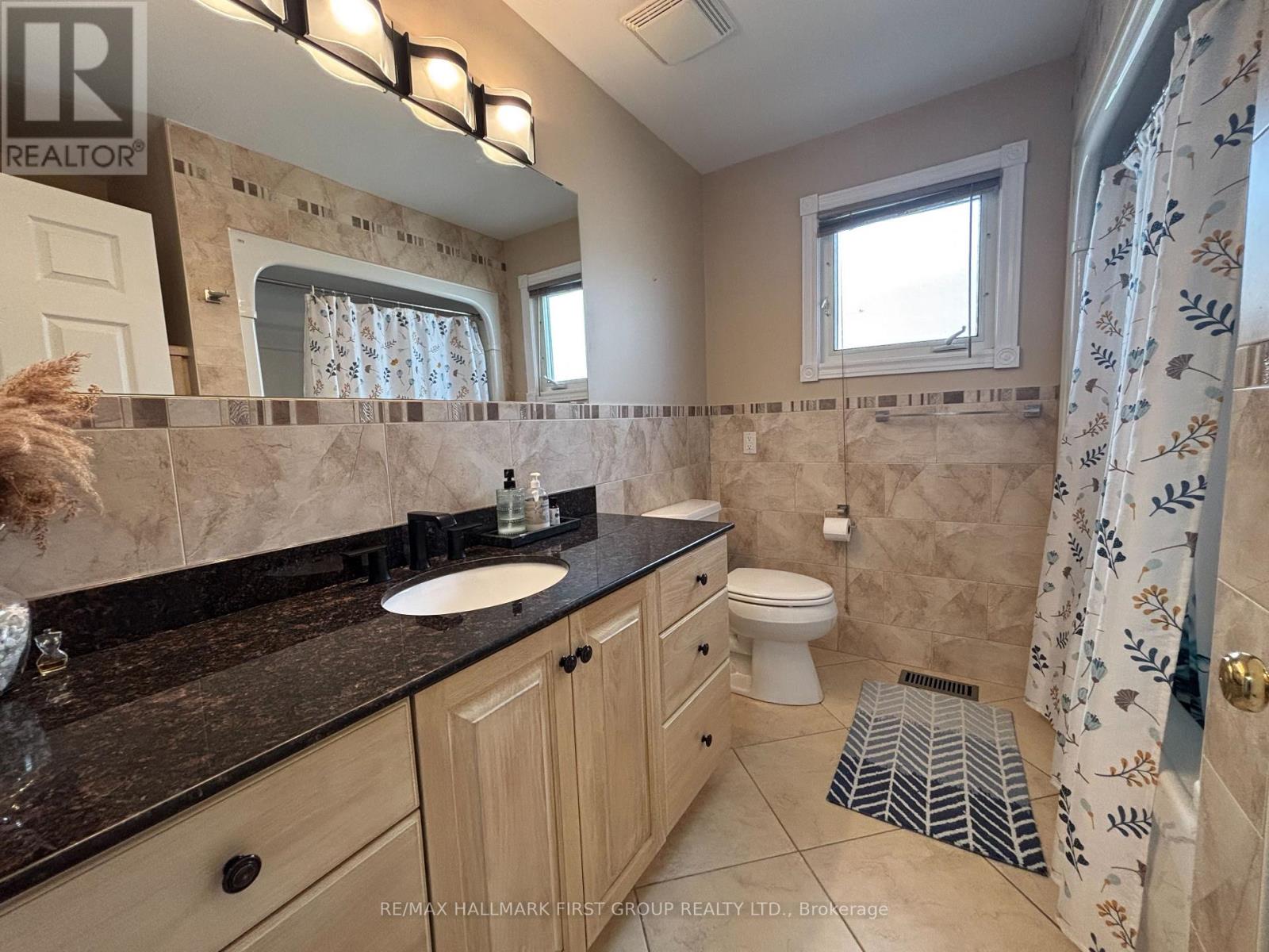 #upper - 640 Pinewood Drive, Peterborough (Otonabee Ward 1), Ontario  K9K 1L2 - Photo 13 - X13809362