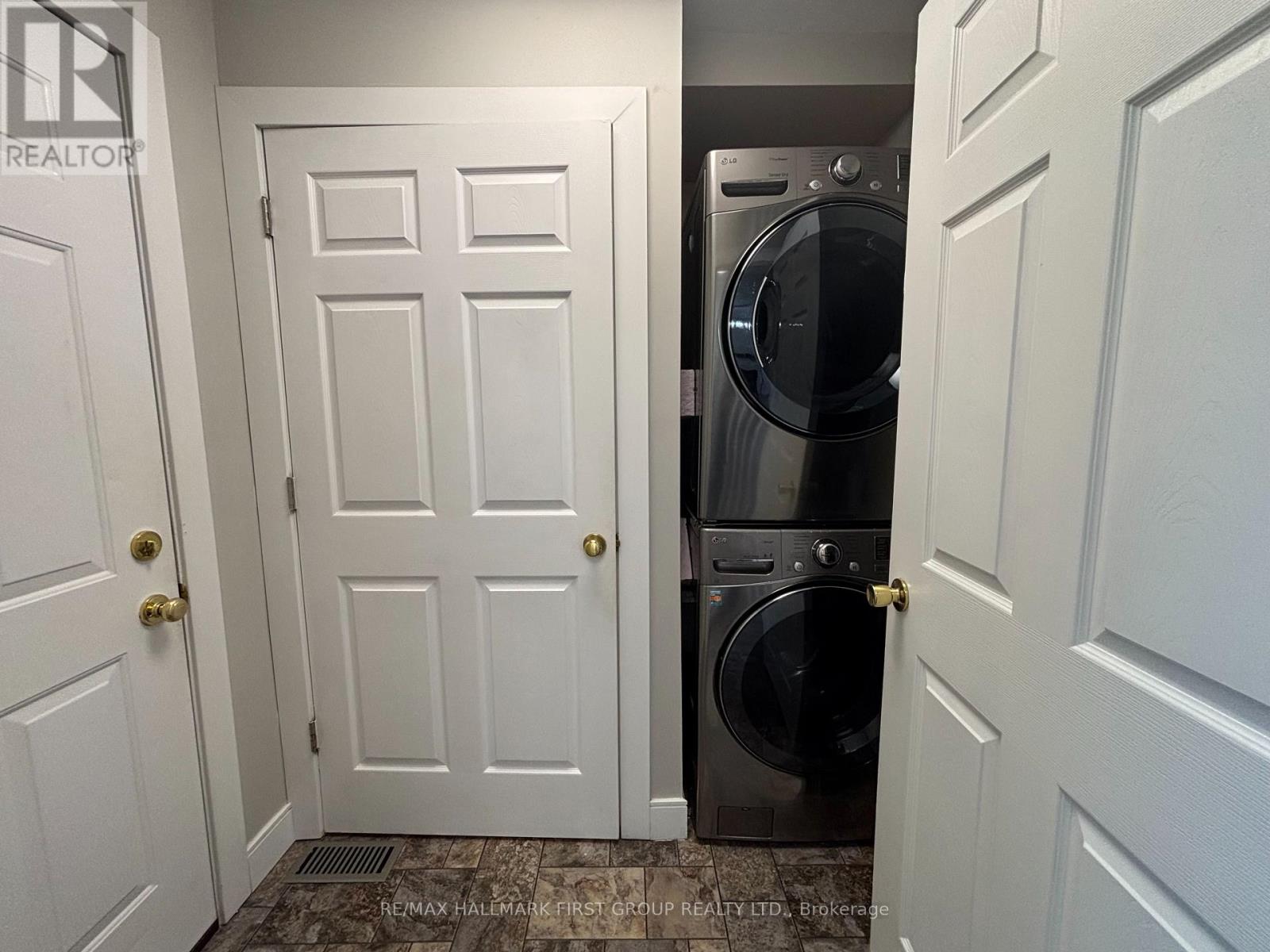 #upper - 640 Pinewood Drive, Peterborough (Otonabee Ward 1), Ontario  K9K 1L2 - Photo 15 - X13809362