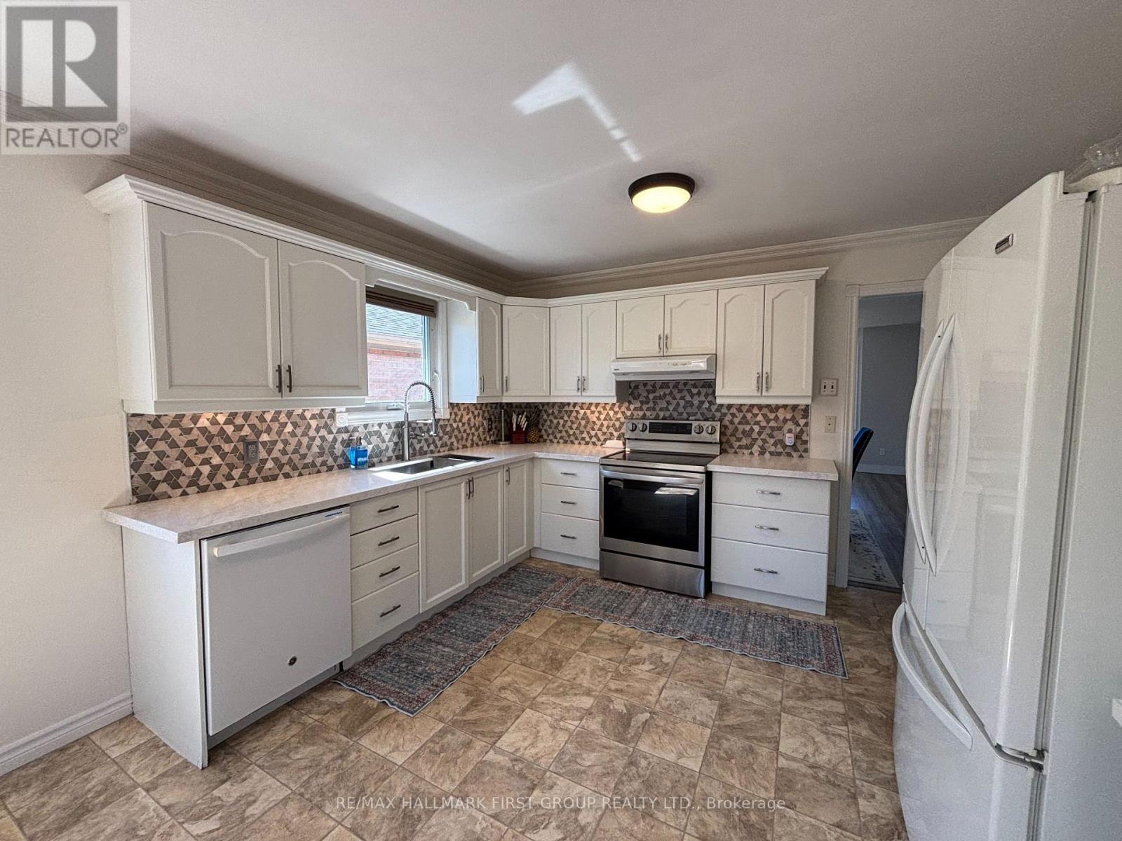 #upper - 640 Pinewood Drive, Peterborough (Otonabee Ward 1), Ontario  K9K 1L2 - Photo 7 - X13809362