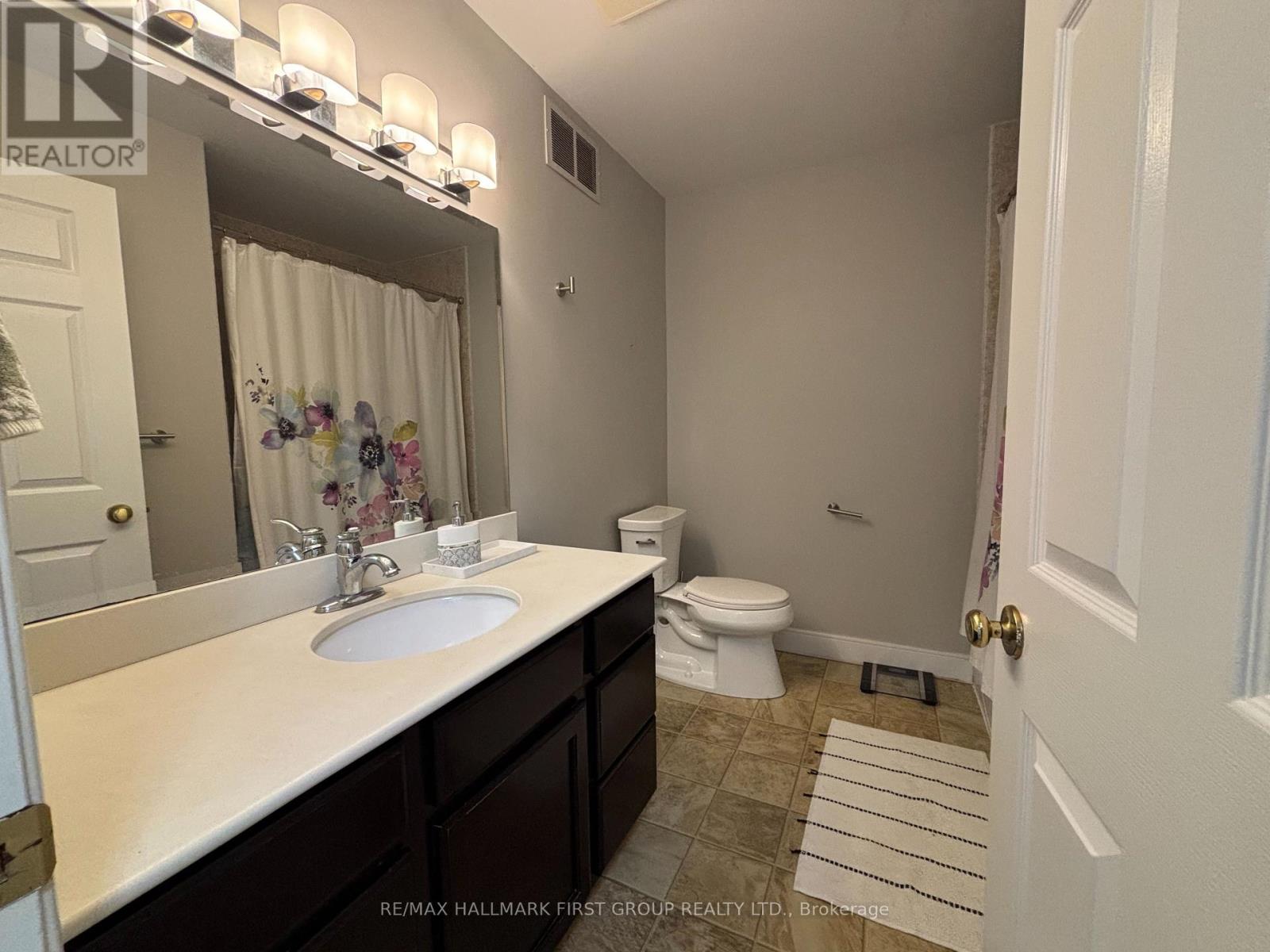 #upper - 640 Pinewood Drive, Peterborough (Otonabee Ward 1), Ontario  K9K 1L2 - Photo 9 - X13809362