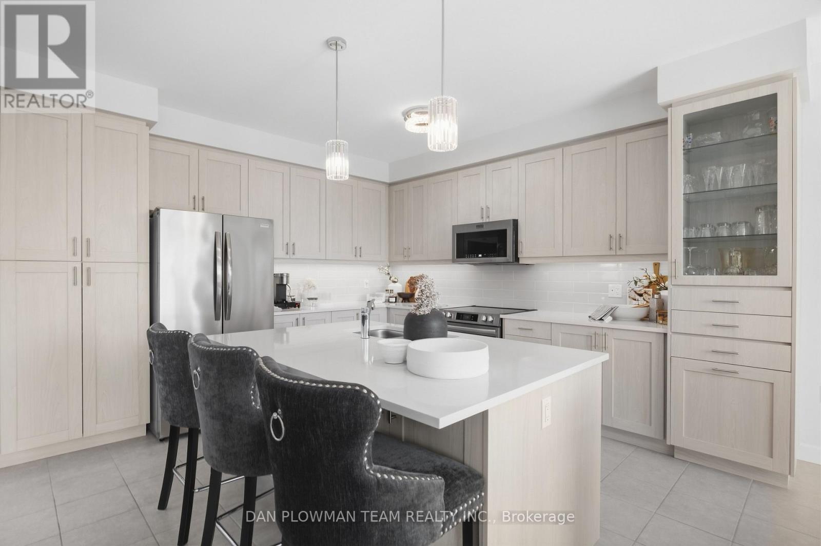 713 Latimer Way, Peterborough (Monaghan Ward 2), Ontario  K9K 0H4 - Photo 13 - X13809786