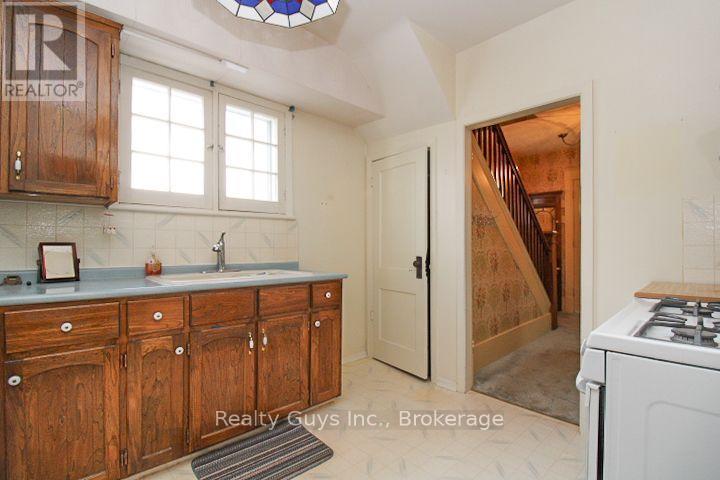 523 Armour Road, Peterborough (Ashburnham Ward 4), Ontario  K9H 1Y8 - Photo 20 - X13810264