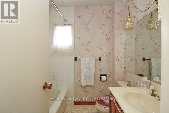 523 Armour Road, Peterborough (Ashburnham Ward 4), Ontario  K9H 1Y8 - Photo 30 - X13810264