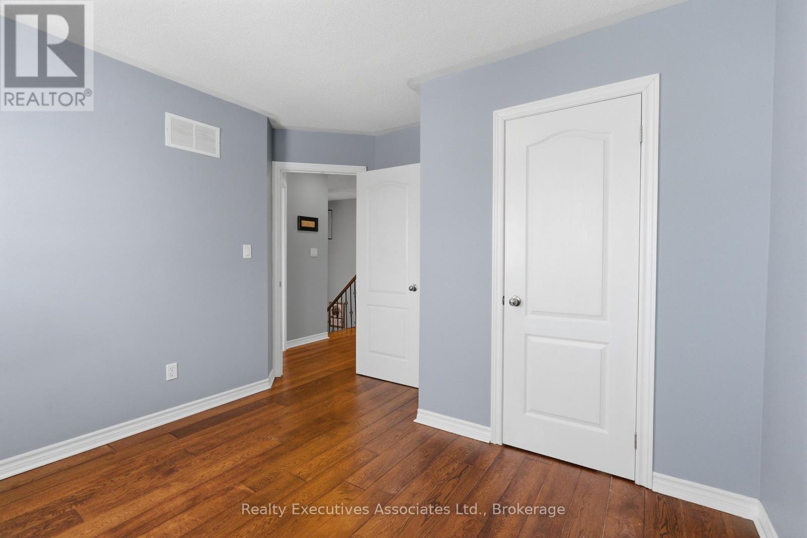 71 Truax Street, Kawartha Lakes (Lindsay), Ontario  K9V 0E3 - Photo 31 - X13812460