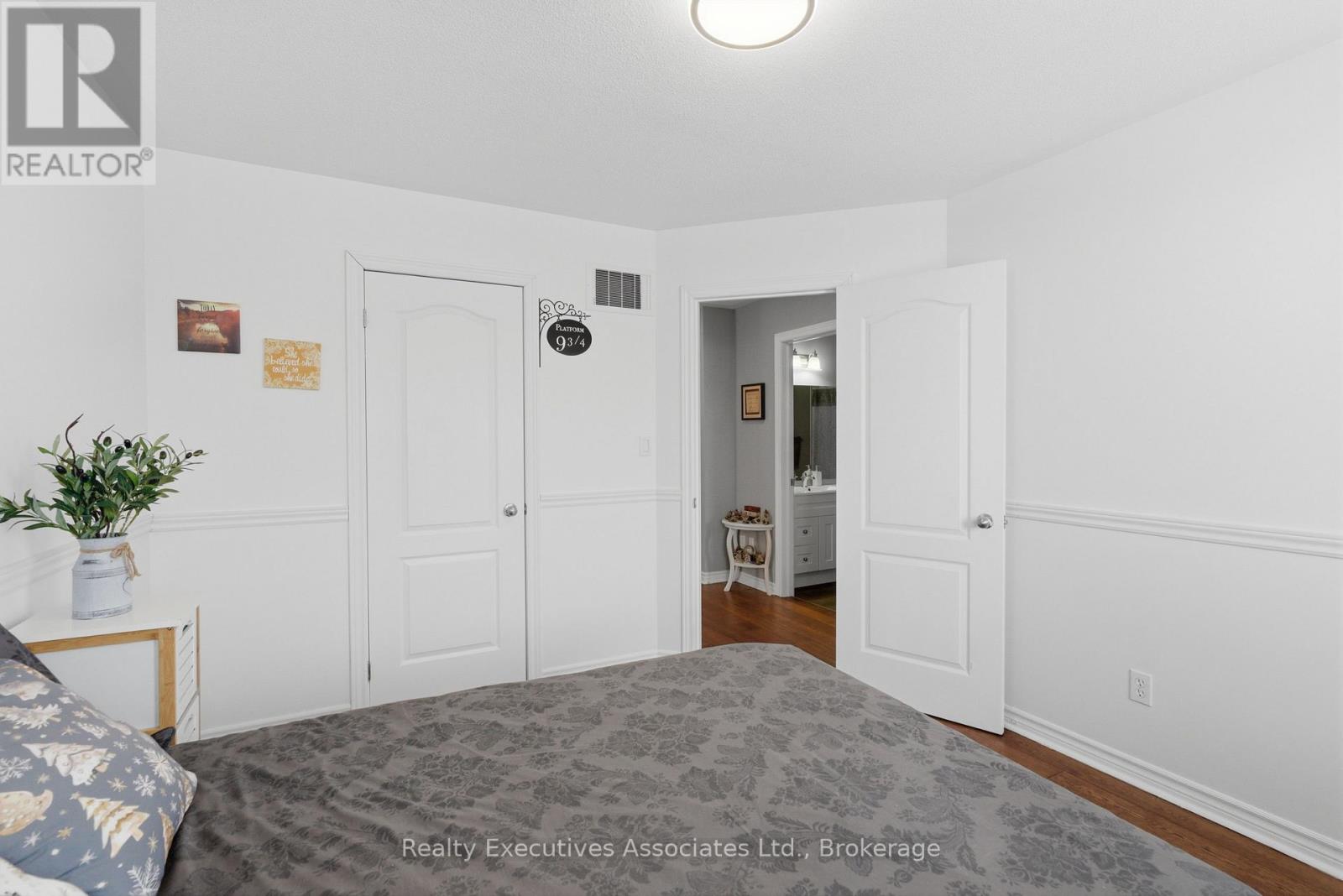 71 Truax Street, Kawartha Lakes (Lindsay), Ontario  K9V 0E3 - Photo 33 - X13812460