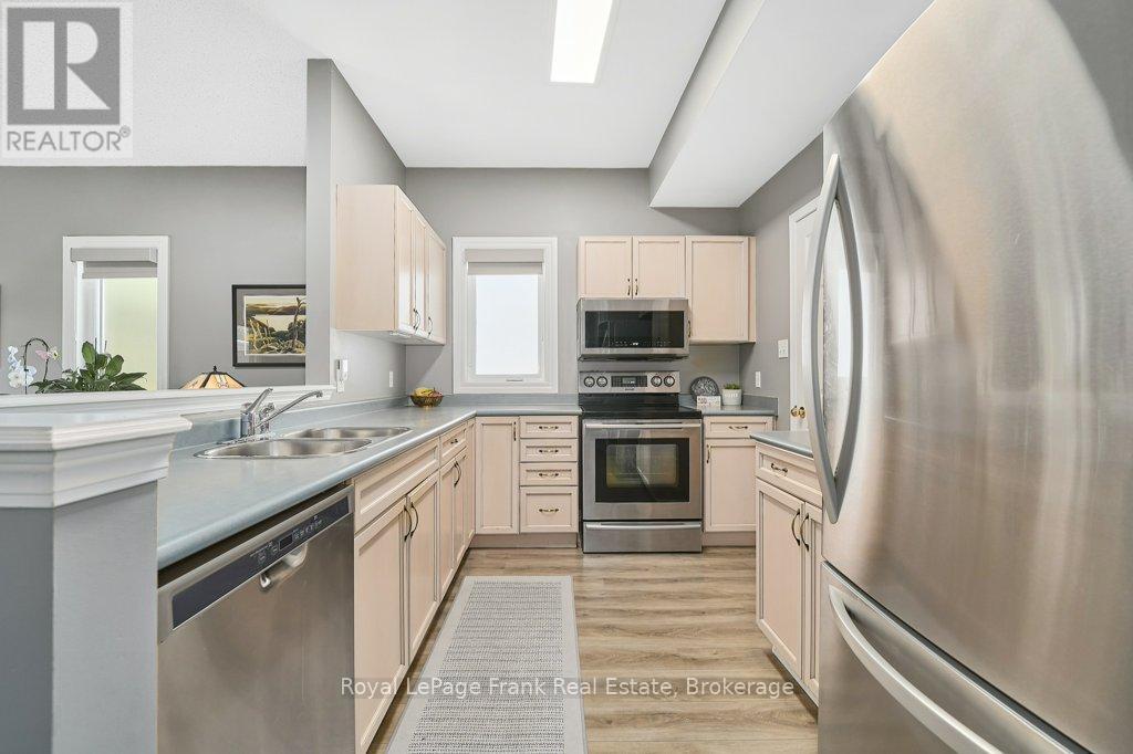 40 Niagara Trail, Clarington (Newcastle), Ontario  L1B 1L6 - Photo 12 - E13812796