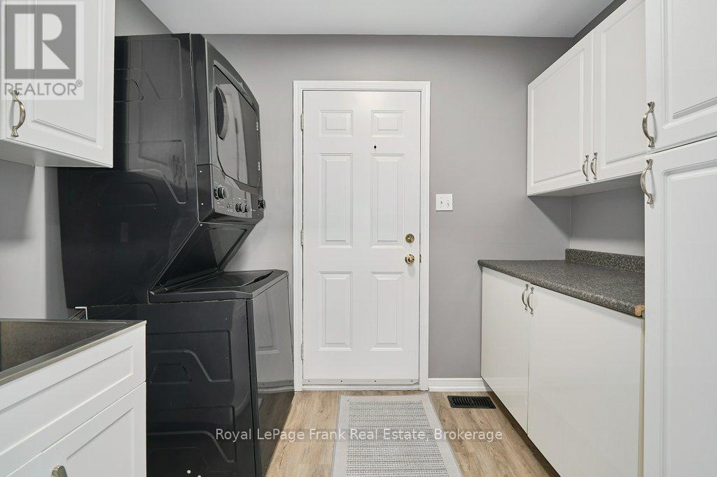 40 Niagara Trail, Clarington (Newcastle), Ontario  L1B 1L6 - Photo 14 - E13812796