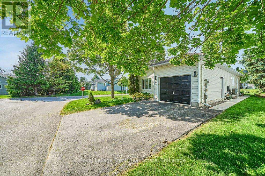 40 Niagara Trail, Clarington (Newcastle), Ontario  L1B 1L6 - Photo 2 - E13812796