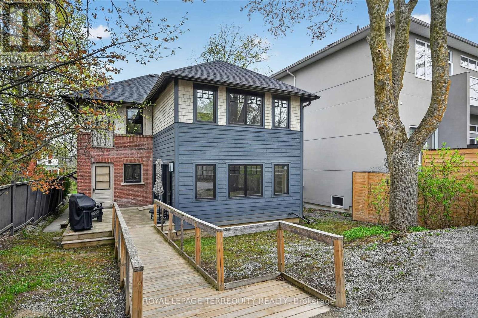 53 Benson Avenue, Peterborough (Northcrest Ward 5), Ontario  K9H 5X7 - Photo 2 - X13813152