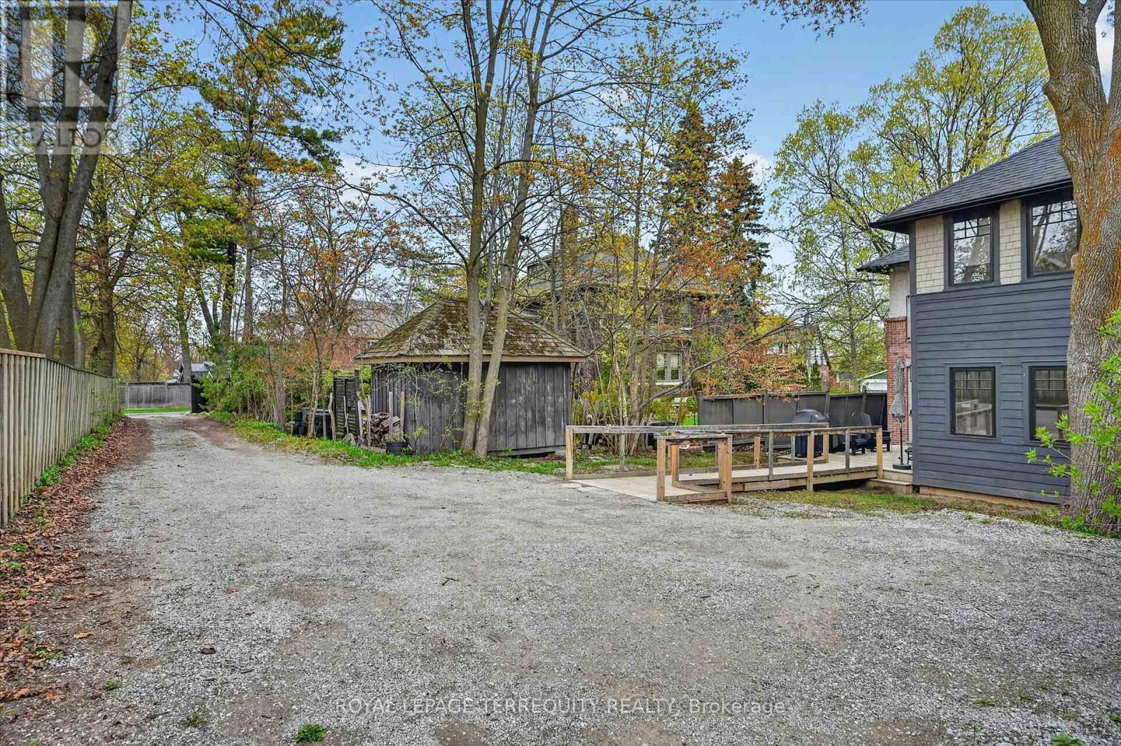 53 Benson Avenue, Peterborough (Northcrest Ward 5), Ontario  K9H 5X7 - Photo 6 - X13813152