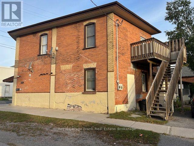 226 Lake Street, Peterborough (Town Ward 3), Ontario  K9J 3J1 - Photo 2 - X13813468