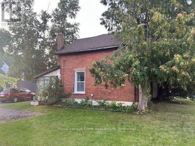 226 Lake Street, Peterborough (Town Ward 3), Ontario  K9J 3J1 - Photo 7 - X13813468