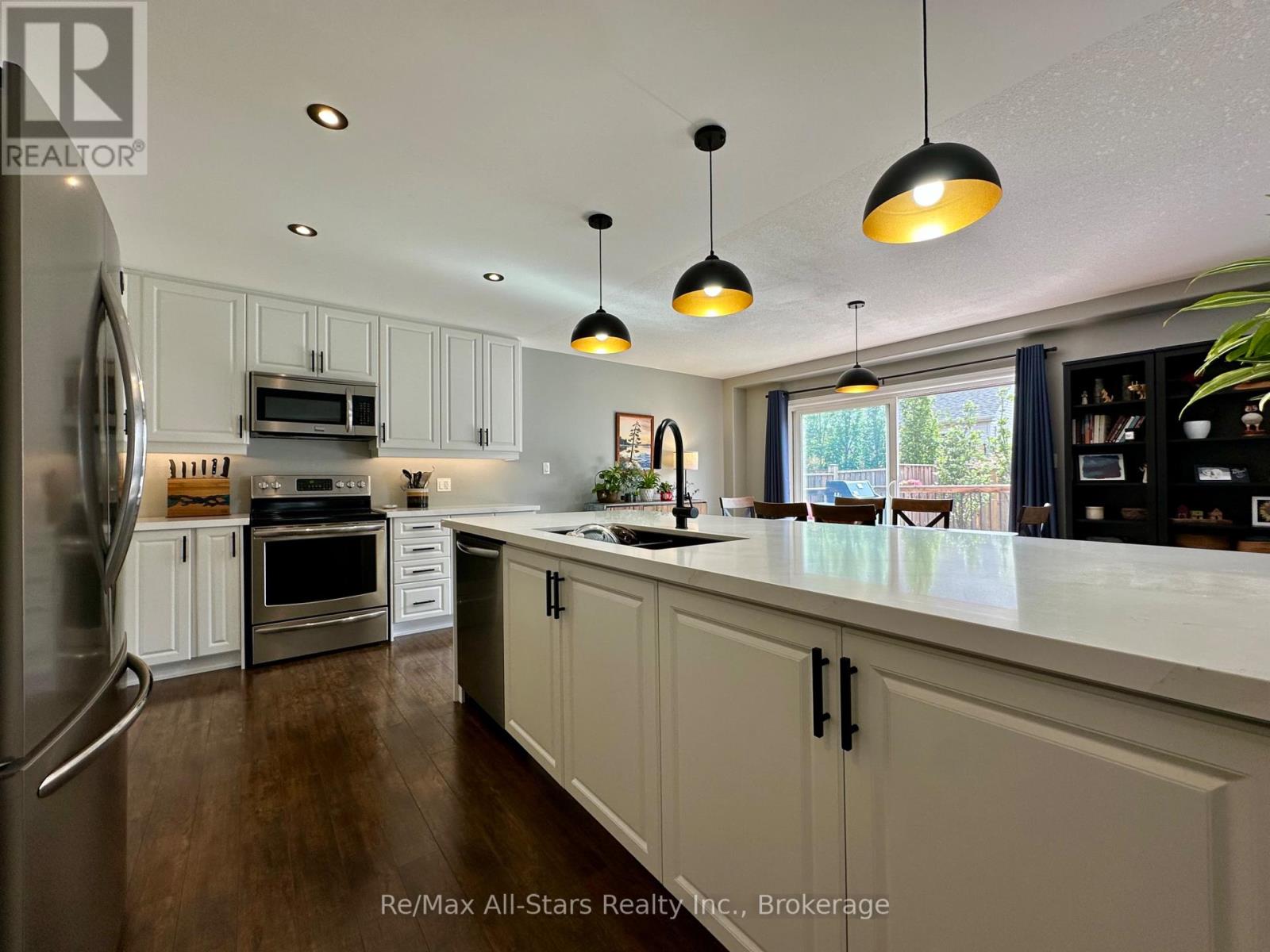 9 Briarwood Avenue, Kawartha Lakes (Lindsay), Ontario  K9V 0M1 - Photo 13 - X13814558