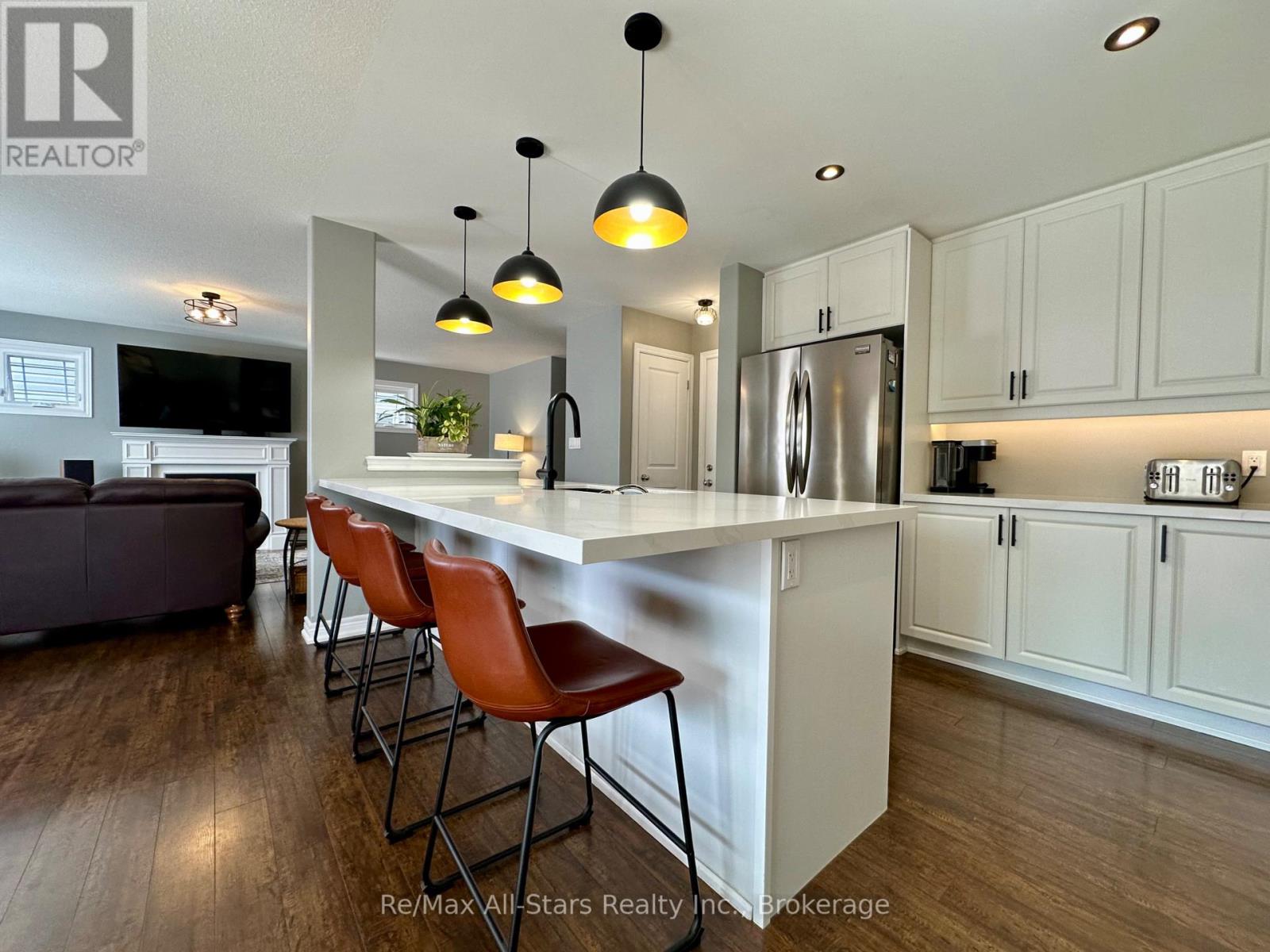 9 Briarwood Avenue, Kawartha Lakes (Lindsay), Ontario  K9V 0M1 - Photo 16 - X13814558