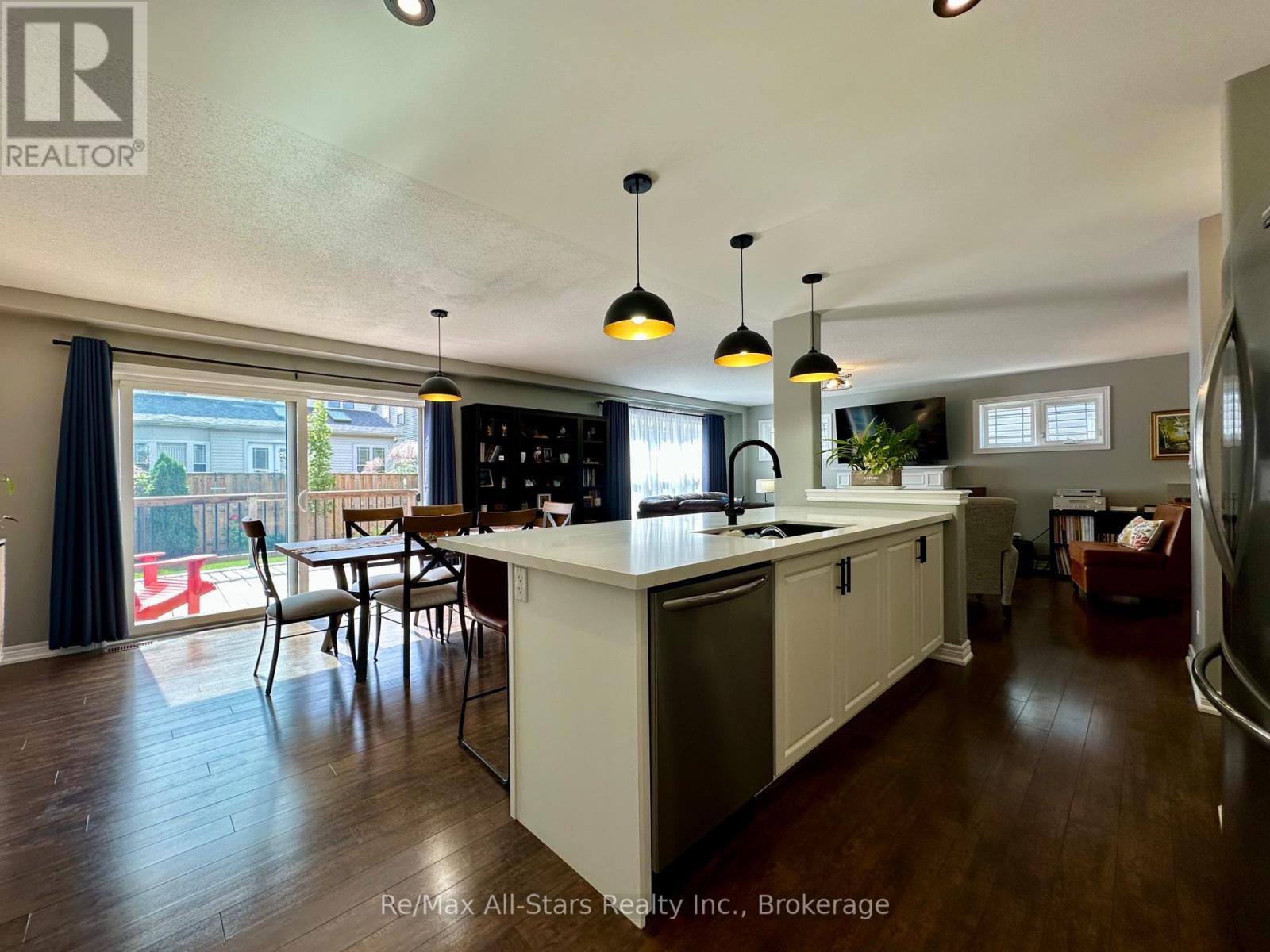 9 Briarwood Avenue, Kawartha Lakes (Lindsay), Ontario  K9V 0M1 - Photo 17 - X13814558