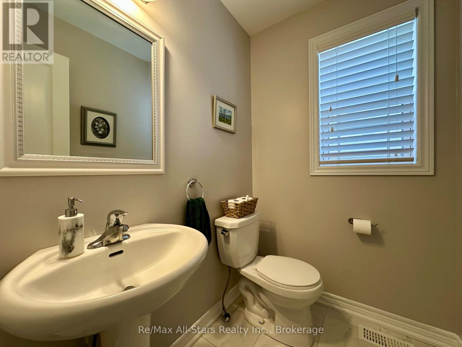 9 Briarwood Avenue, Kawartha Lakes (Lindsay), Ontario  K9V 0M1 - Photo 18 - X13814558