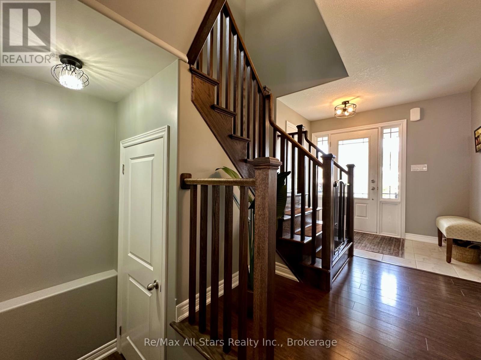 9 Briarwood Avenue, Kawartha Lakes (Lindsay), Ontario  K9V 0M1 - Photo 19 - X13814558