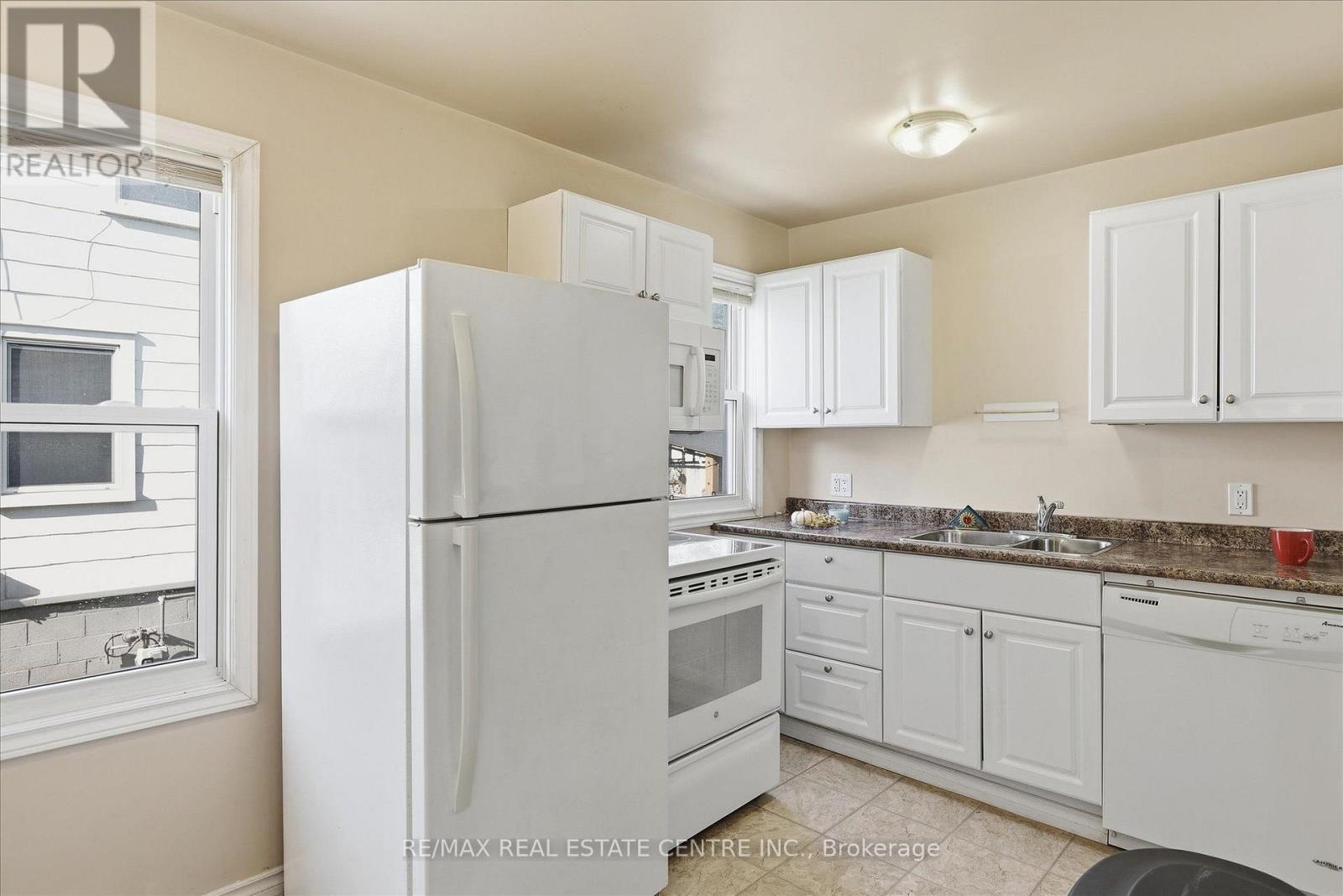 988 High Street, Peterborough (Otonabee Ward 1), Ontario  K9J 5R6 - Photo 10 - X13814560