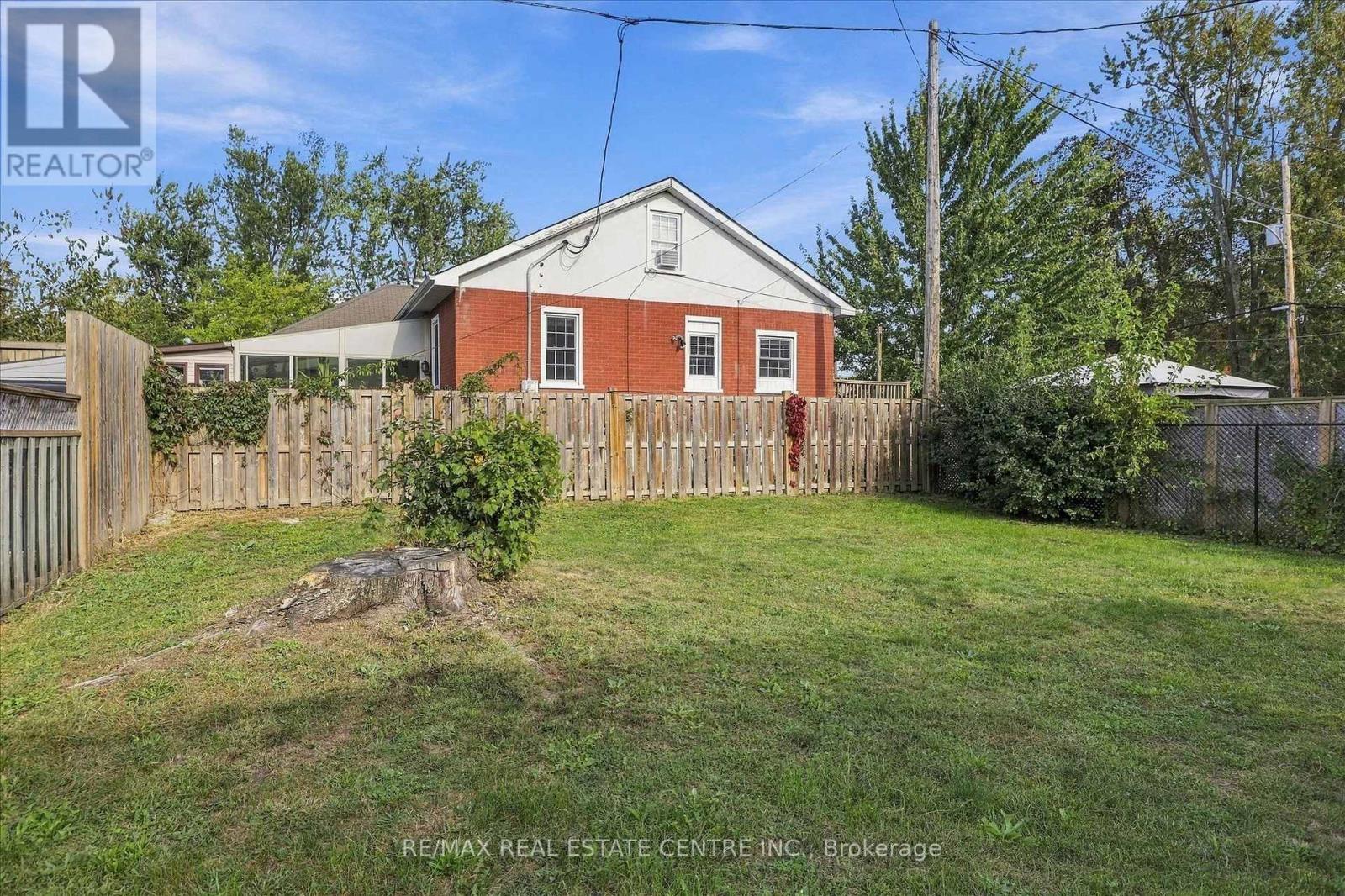 988 High Street, Peterborough (Otonabee Ward 1), Ontario  K9J 5R6 - Photo 33 - X13814560