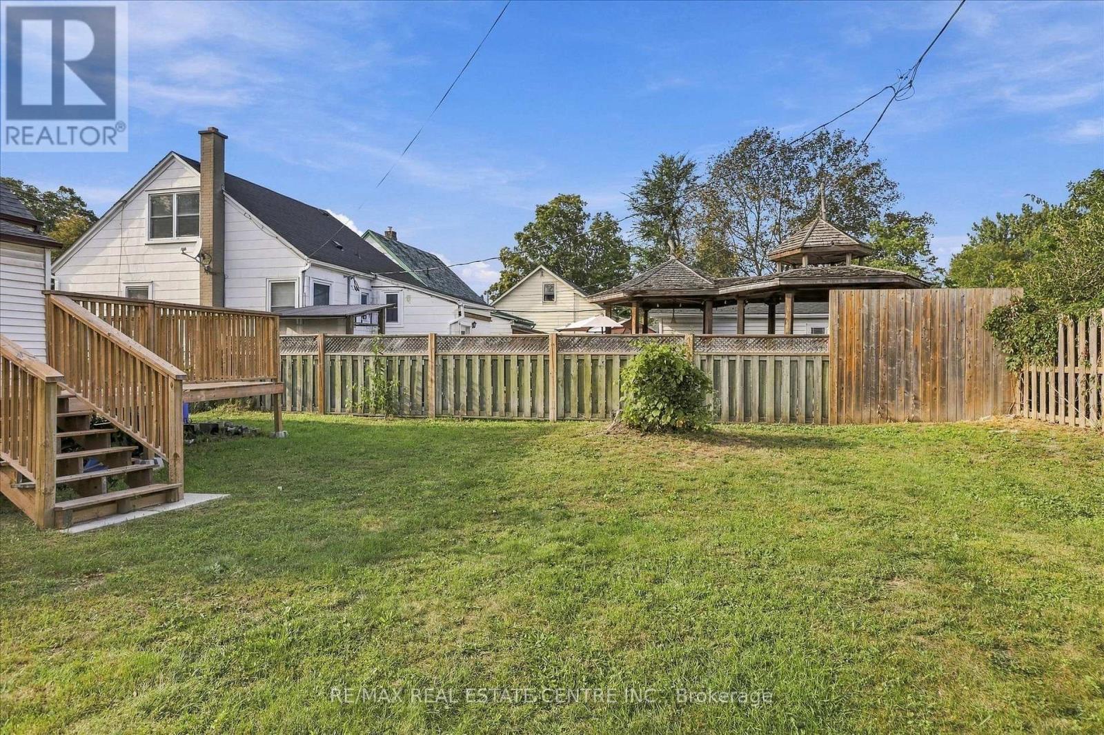 988 High Street, Peterborough (Otonabee Ward 1), Ontario  K9J 5R6 - Photo 35 - X13814560
