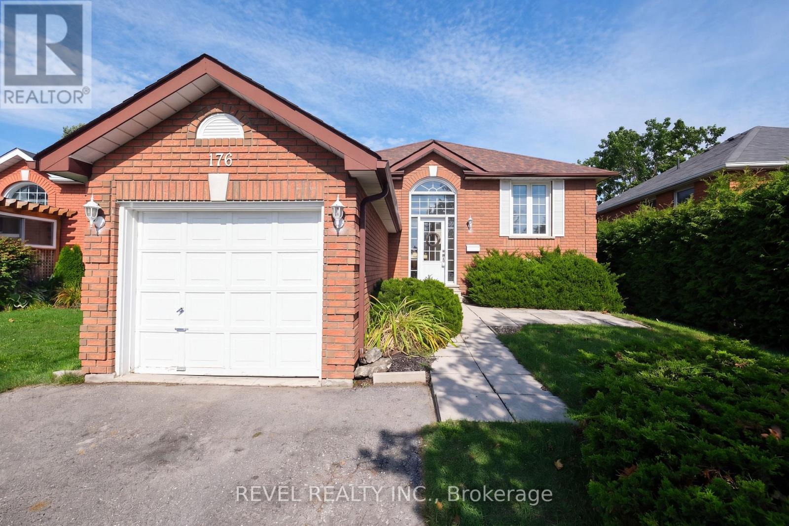 176 Towerhill Road, Peterborough (Northcrest Ward 5), Ontario  K9H 7M8 - Photo 2 - X13814684