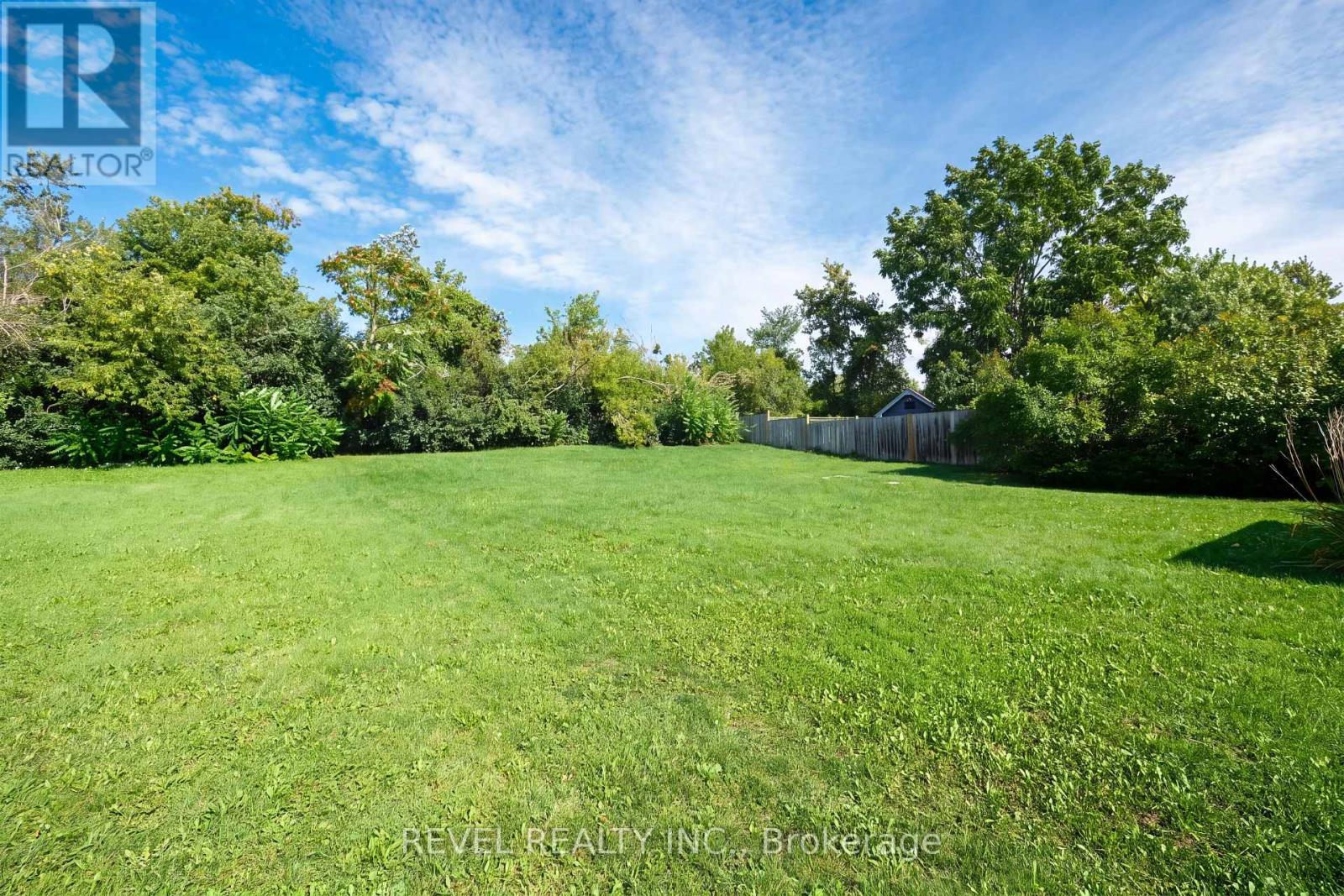 176 Towerhill Road, Peterborough (Northcrest Ward 5), Ontario  K9H 7M8 - Photo 3 - X13814684