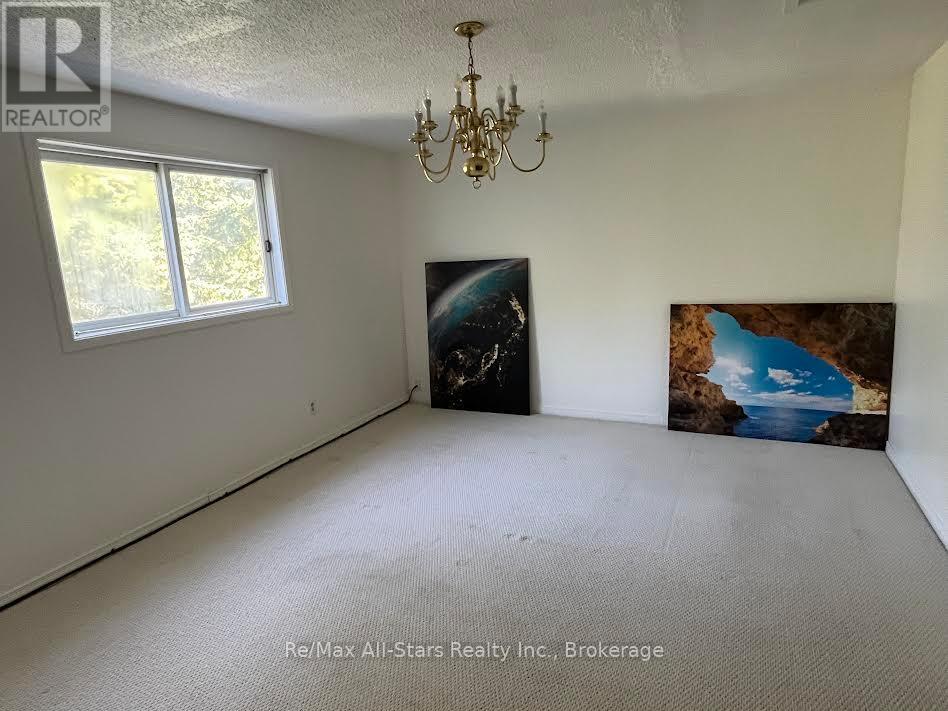 Unknown Address, ,     - Photo 10 - X13815734