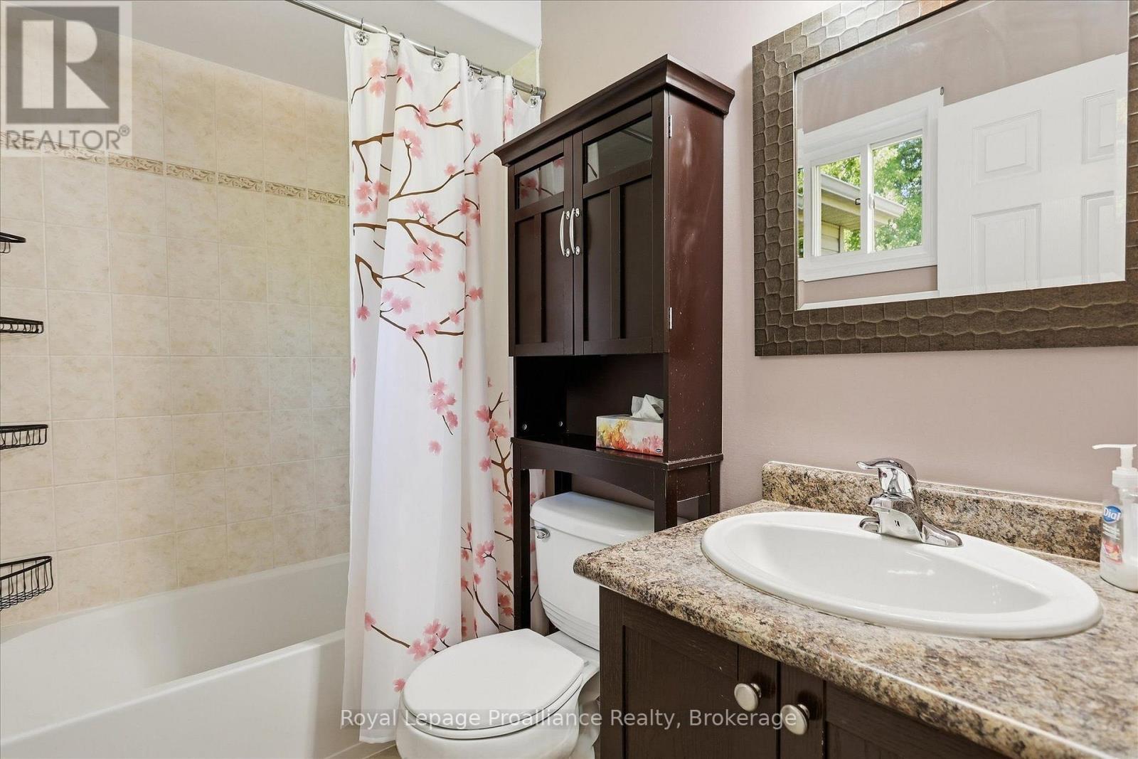 82 Parcells Crescent, Peterborough (Otonabee Ward 1), Ontario  K9K 2R2 - Photo 25 - X13815748