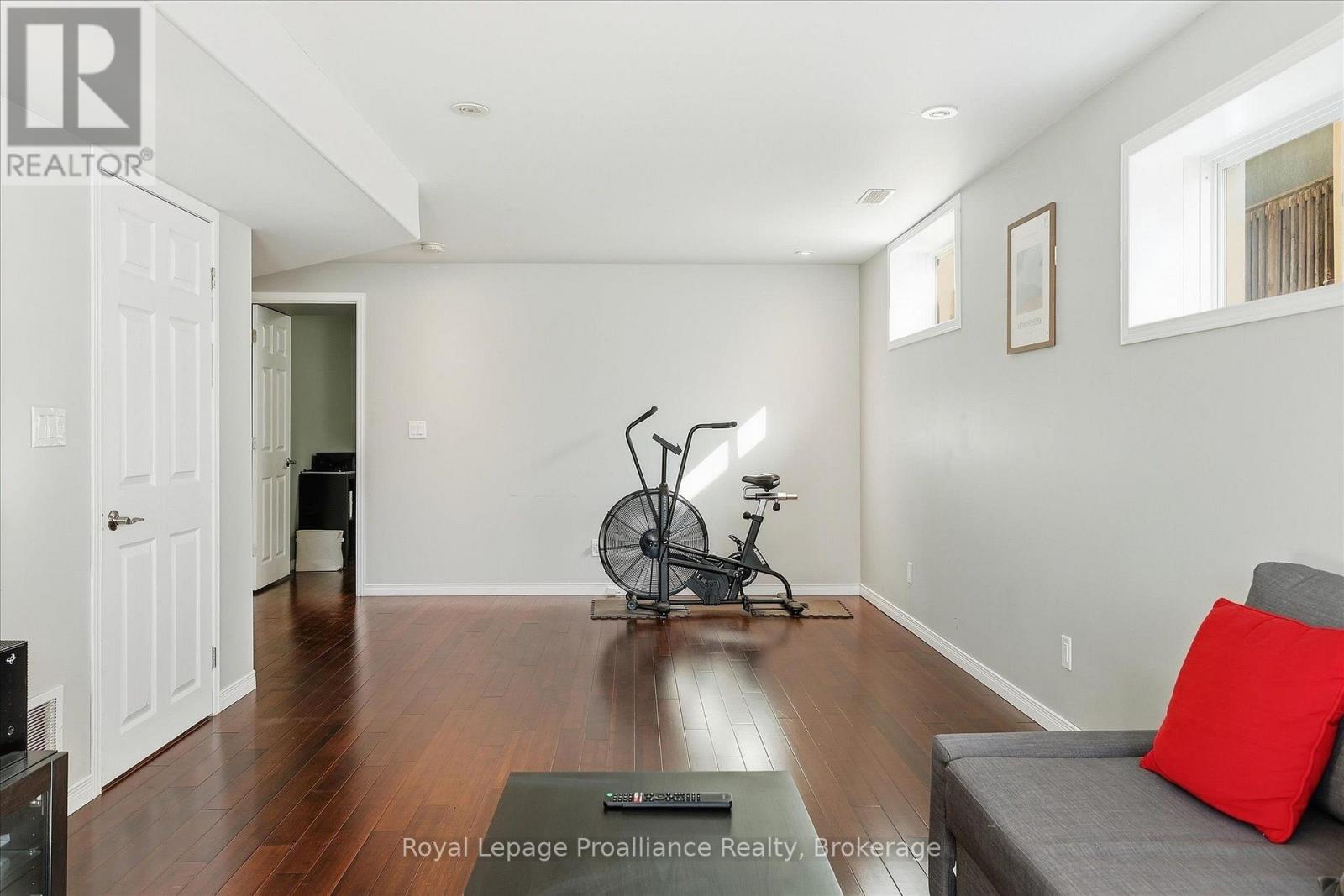 82 Parcells Crescent, Peterborough (Otonabee Ward 1), Ontario  K9K 2R2 - Photo 33 - X13815748