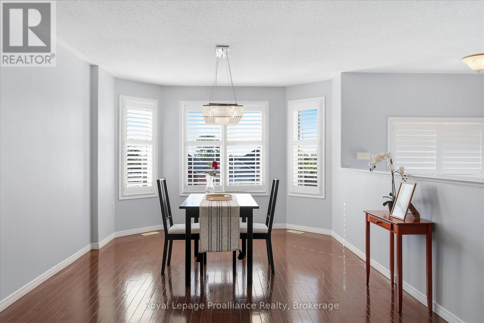 82 Parcells Crescent, Peterborough (Otonabee Ward 1), Ontario  K9K 2R2 - Photo 7 - X13815748