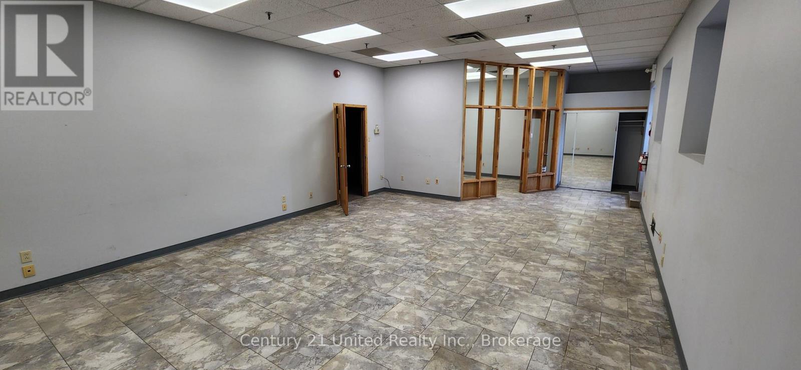 10 - 280 Perry Street, Peterborough (Town Ward 3), Ontario  K9J 2J4 - Photo 2 - X13815782