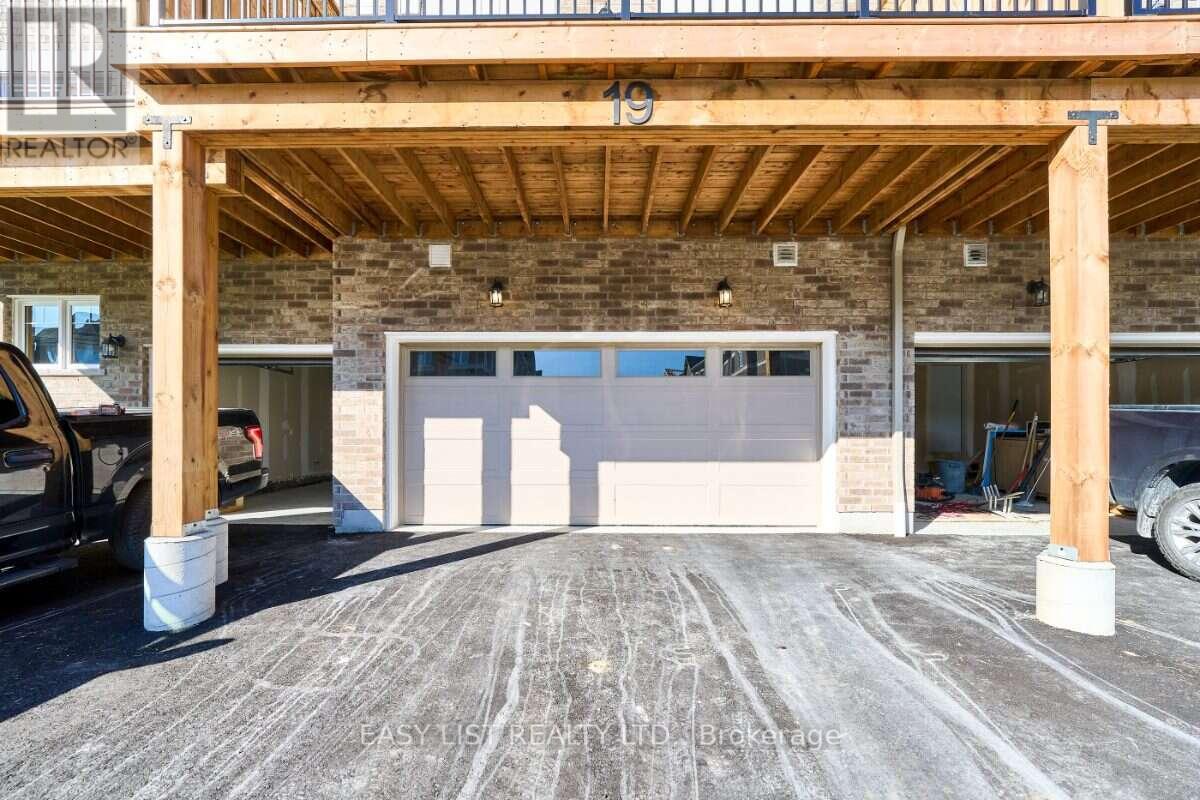 19 Addyman Crescent, Clarington (Newcastle), Ontario  L1B 0X4 - Photo 7 - E13816822