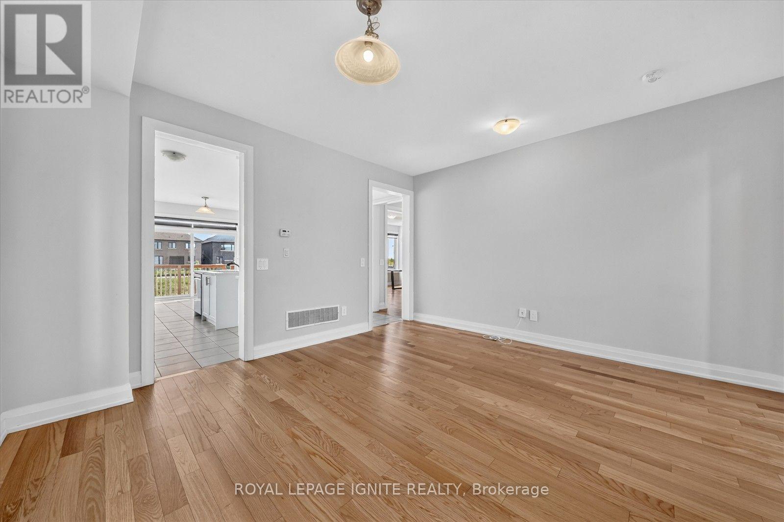 11 Walters Street, Kawartha Lakes (Lindsay), Ontario  K9V 0S2 - Photo 10 - X13816892