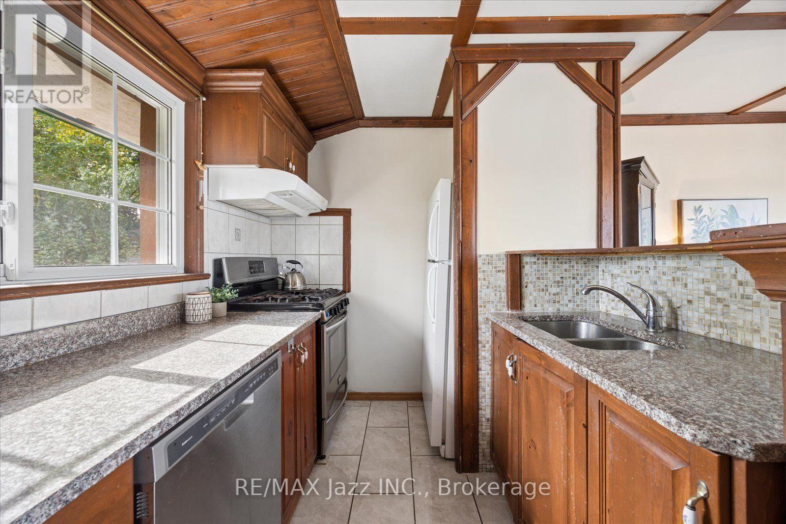 841 Fifes Bay Marina Lane, Selwyn, Ontario  K9J 6X3 - Photo 9 - X13817612