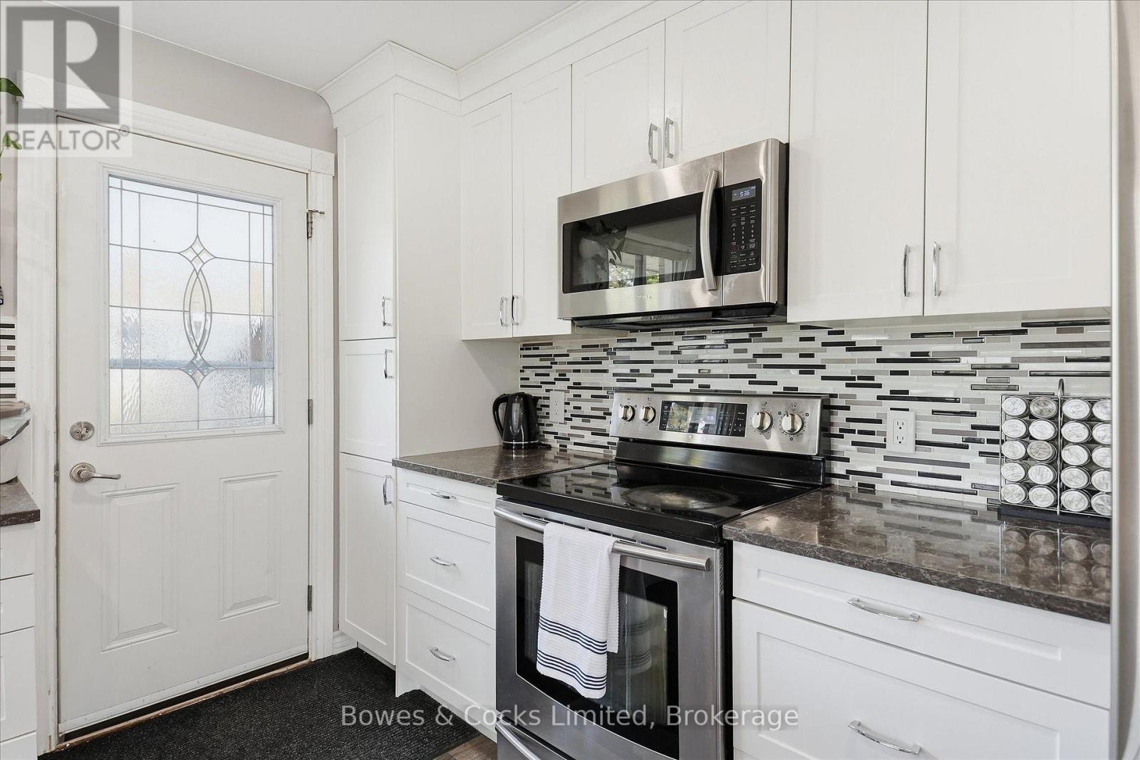 532 Raymond Street, Peterborough (Northcrest Ward 5), Ontario  K9H 5M9 - Photo 16 - X13817934