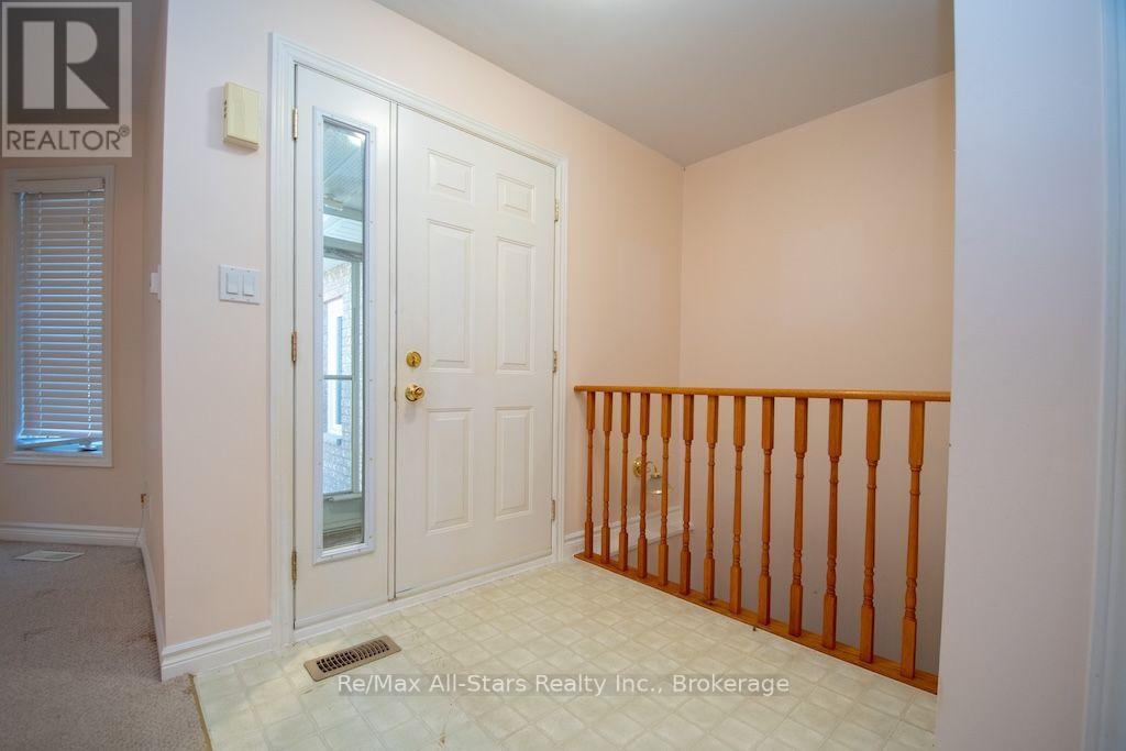 41 Mcgibbon Boulevard, Kawartha Lakes (Lindsay), Ontario  K9V 6G4 - Photo 4 - X13818380