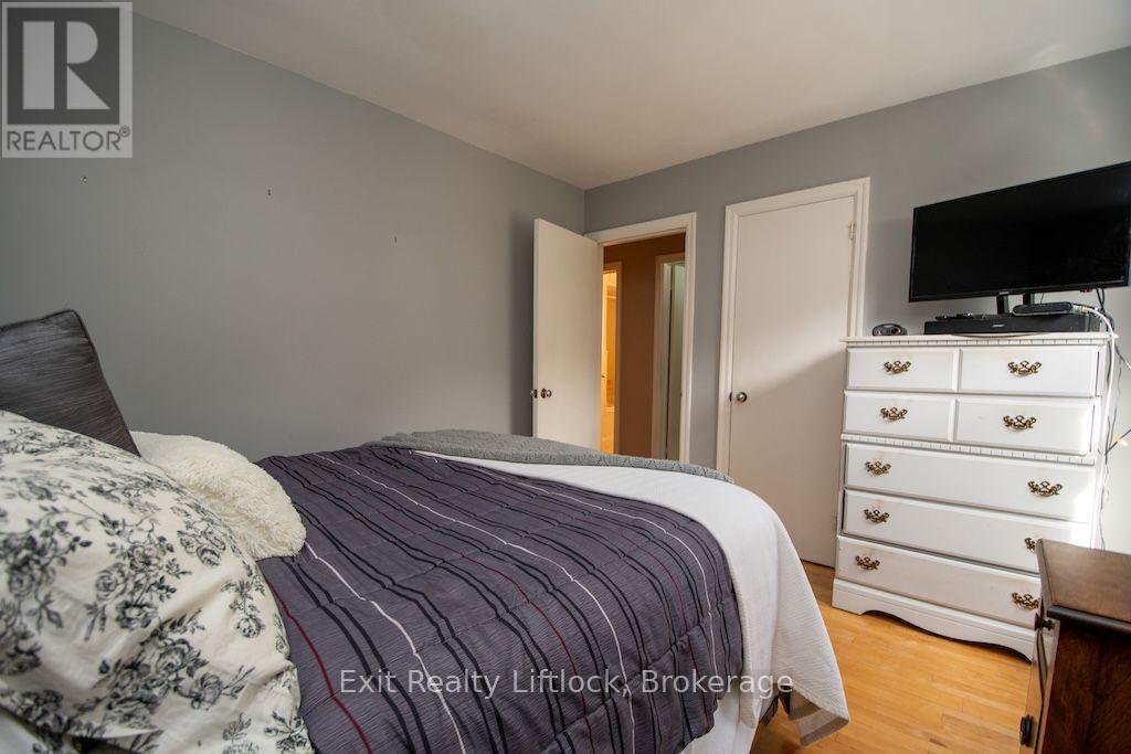 445 Arndon Avenue, Peterborough (Otonabee Ward 1), Ontario  K9J 4A7 - Photo 13 - X13818708
