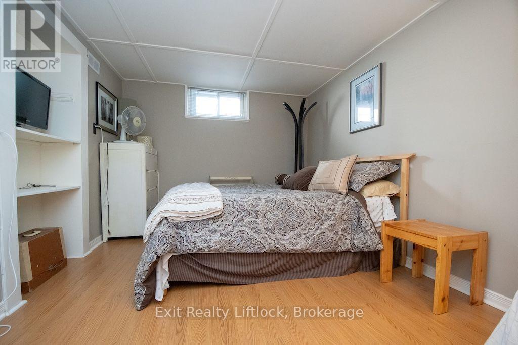 445 Arndon Avenue, Peterborough (Otonabee Ward 1), Ontario  K9J 4A7 - Photo 19 - X13818708