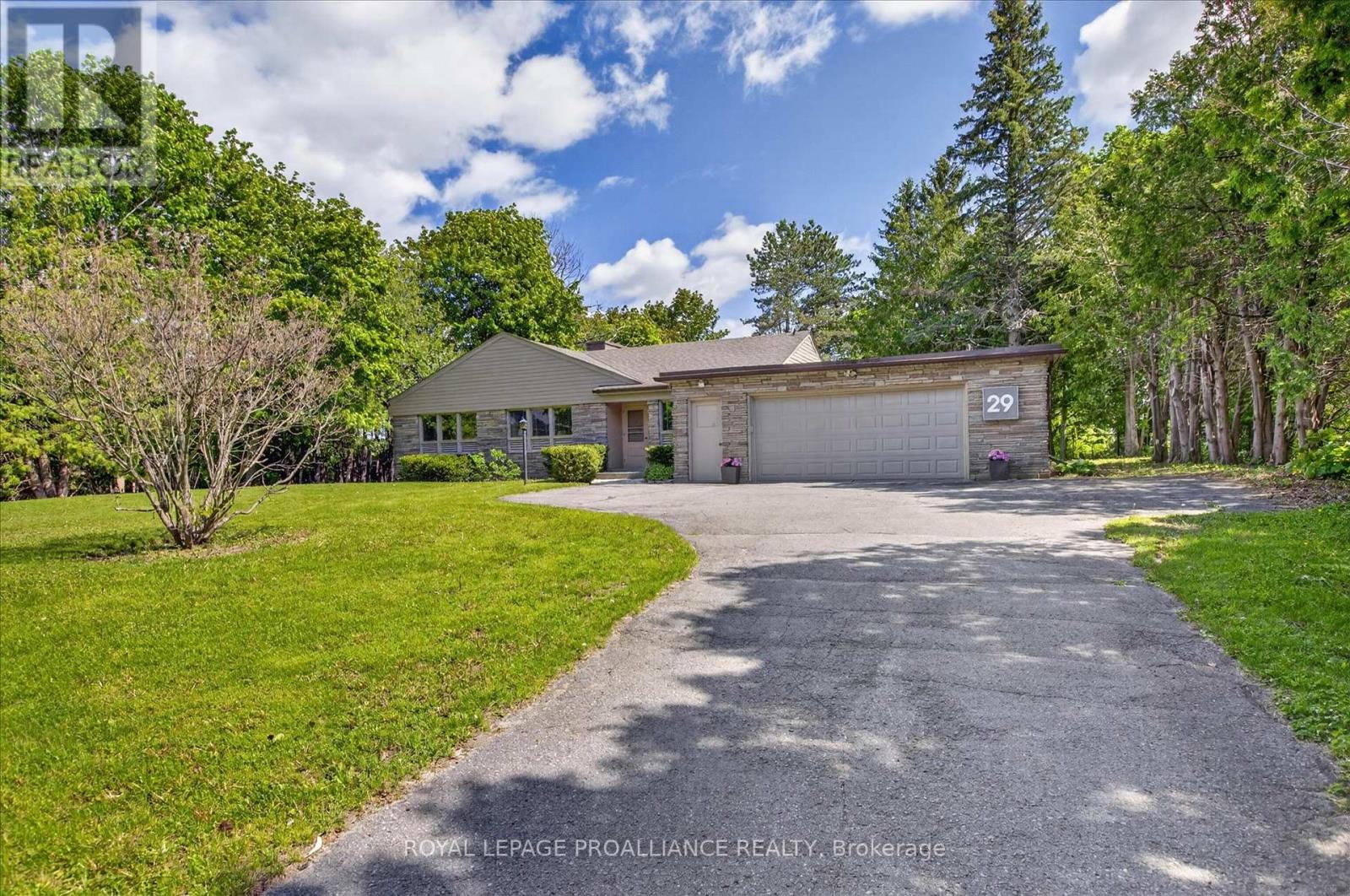 29 Merino Road, Peterborough (Monaghan Ward 2), Ontario  K9J 6M8 - Photo 3 - X13818472